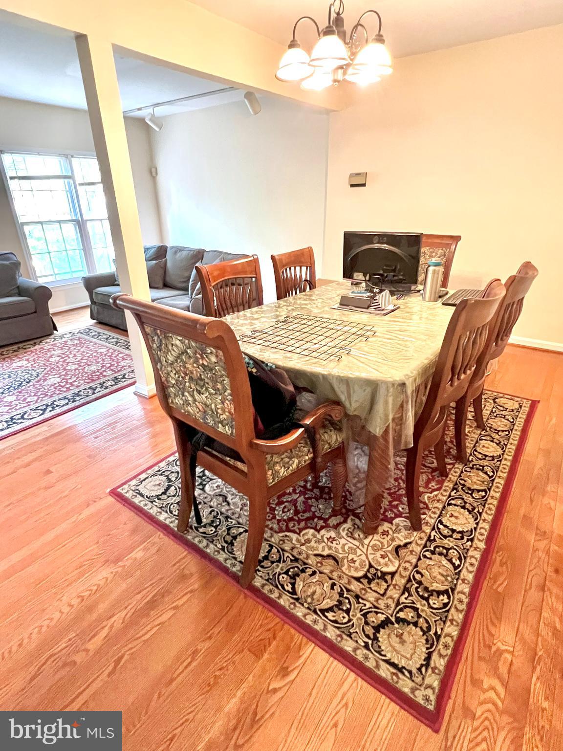 COUNTRY CREEK - Residential Lease