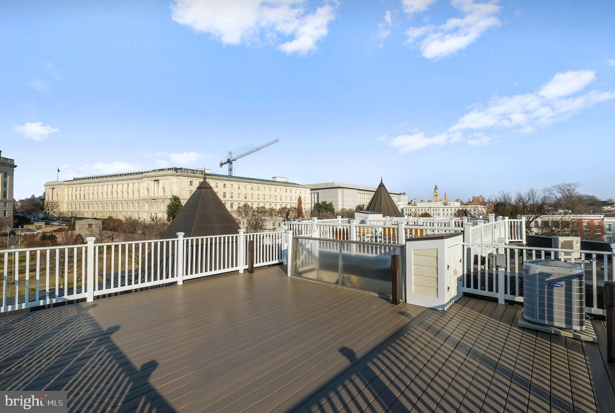 CAPITOL HILL - Residential