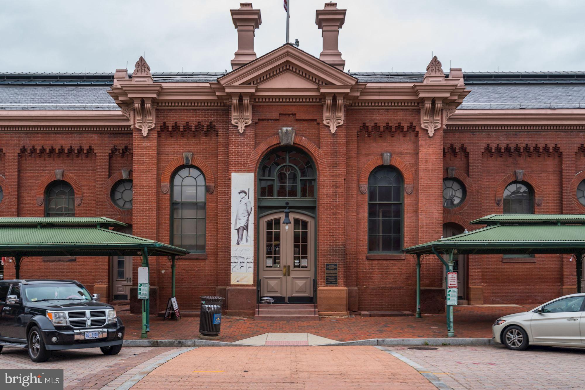 CAPITOL HILL - Residential