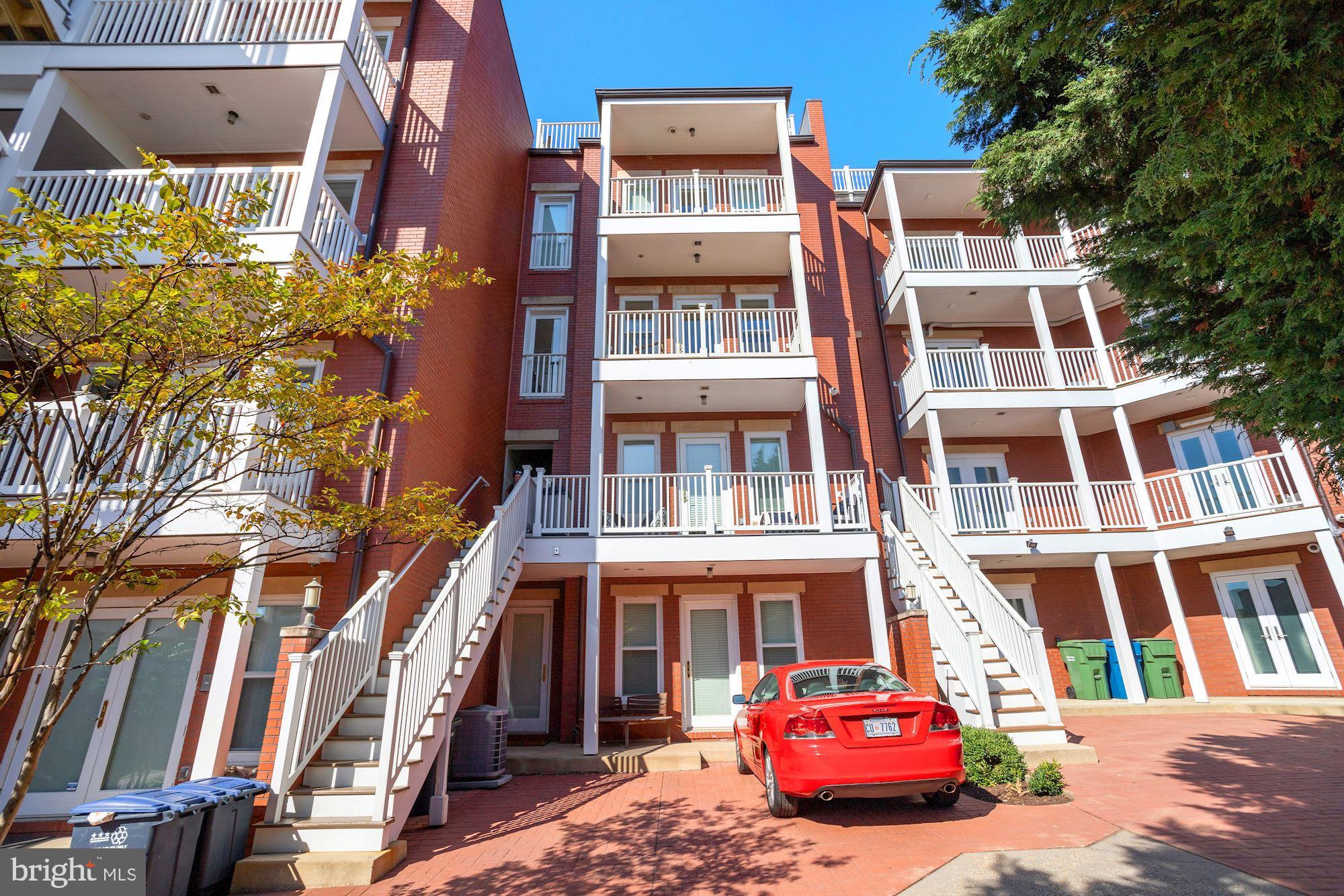 CAPITOL HILL - Residential