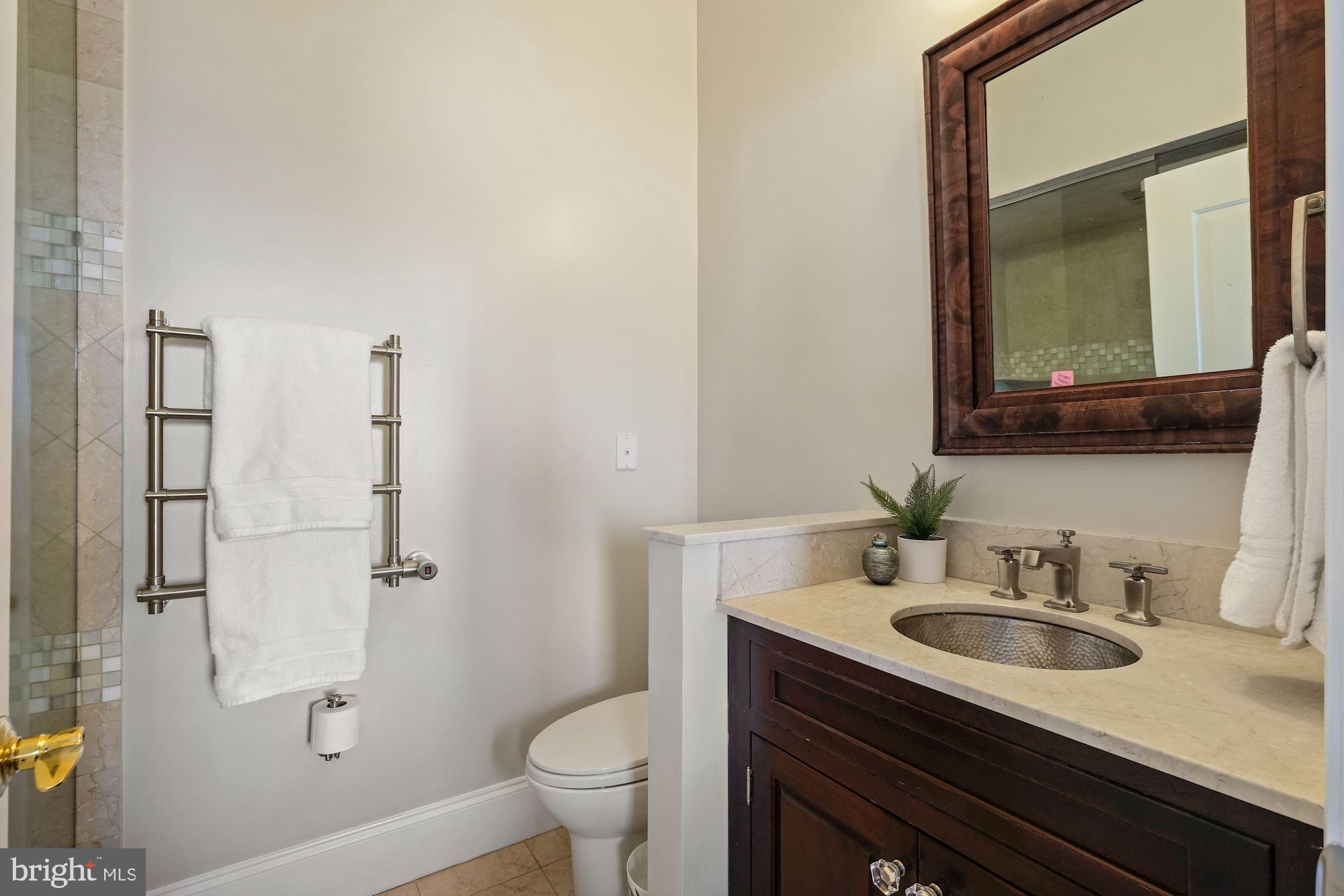 CAPITOL HILL - Residential