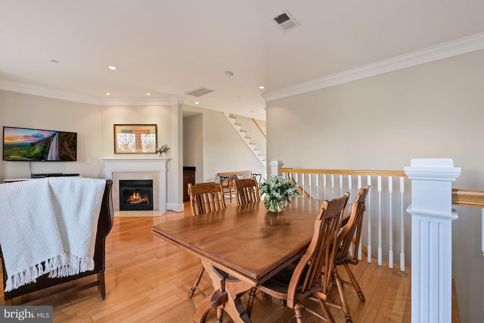 CAPITOL HILL - Residential