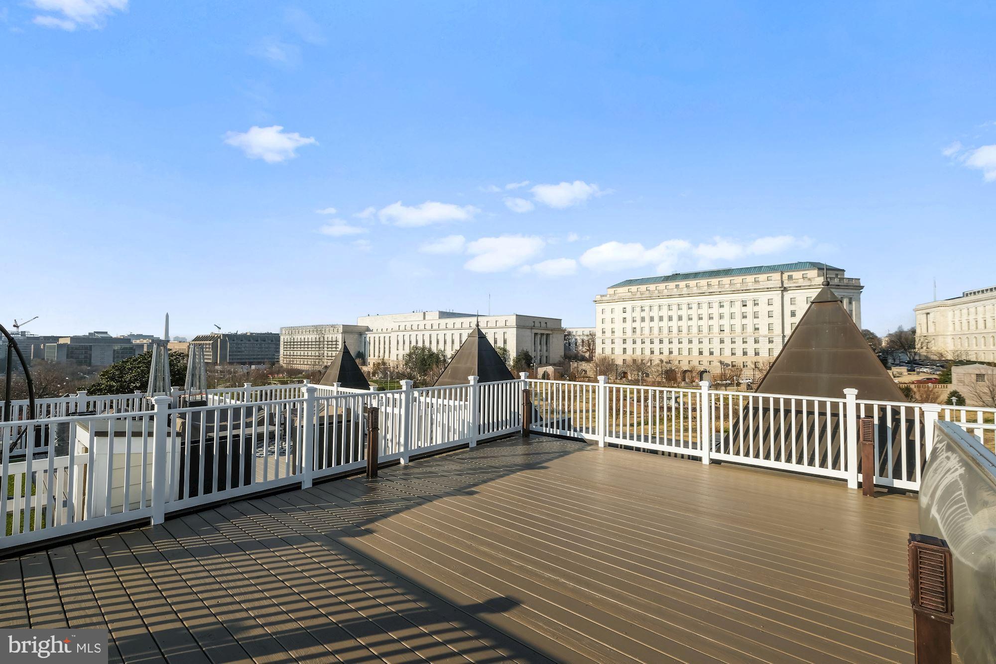 CAPITOL HILL - Residential