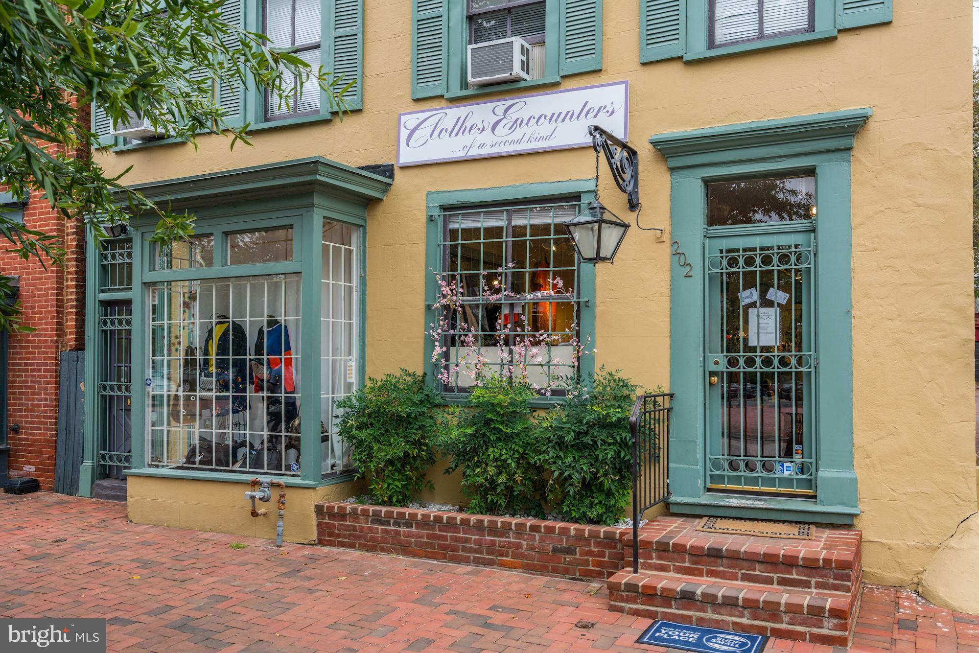 CAPITOL HILL - Residential