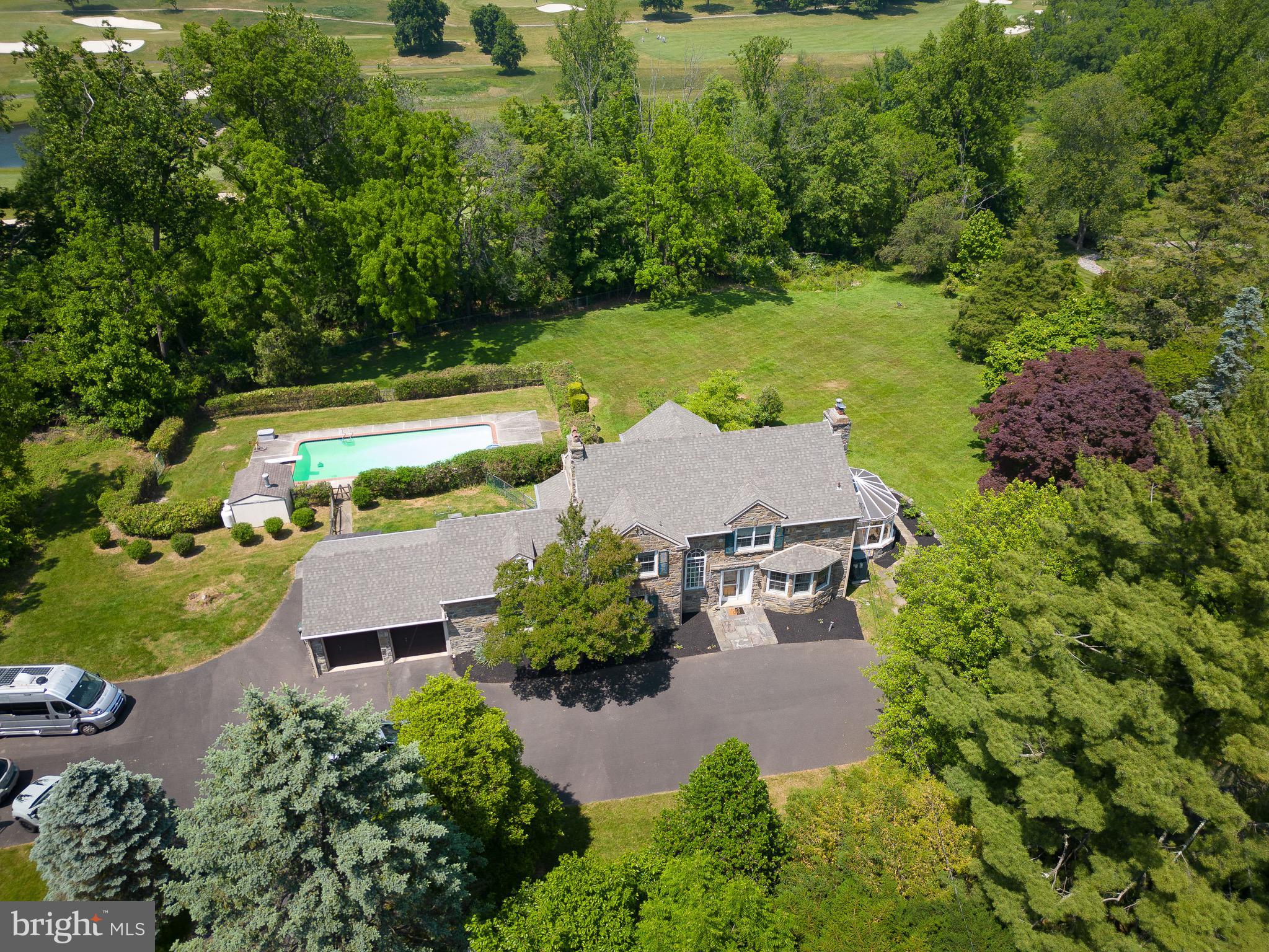 HUNTINGDON VALLEY - Residential