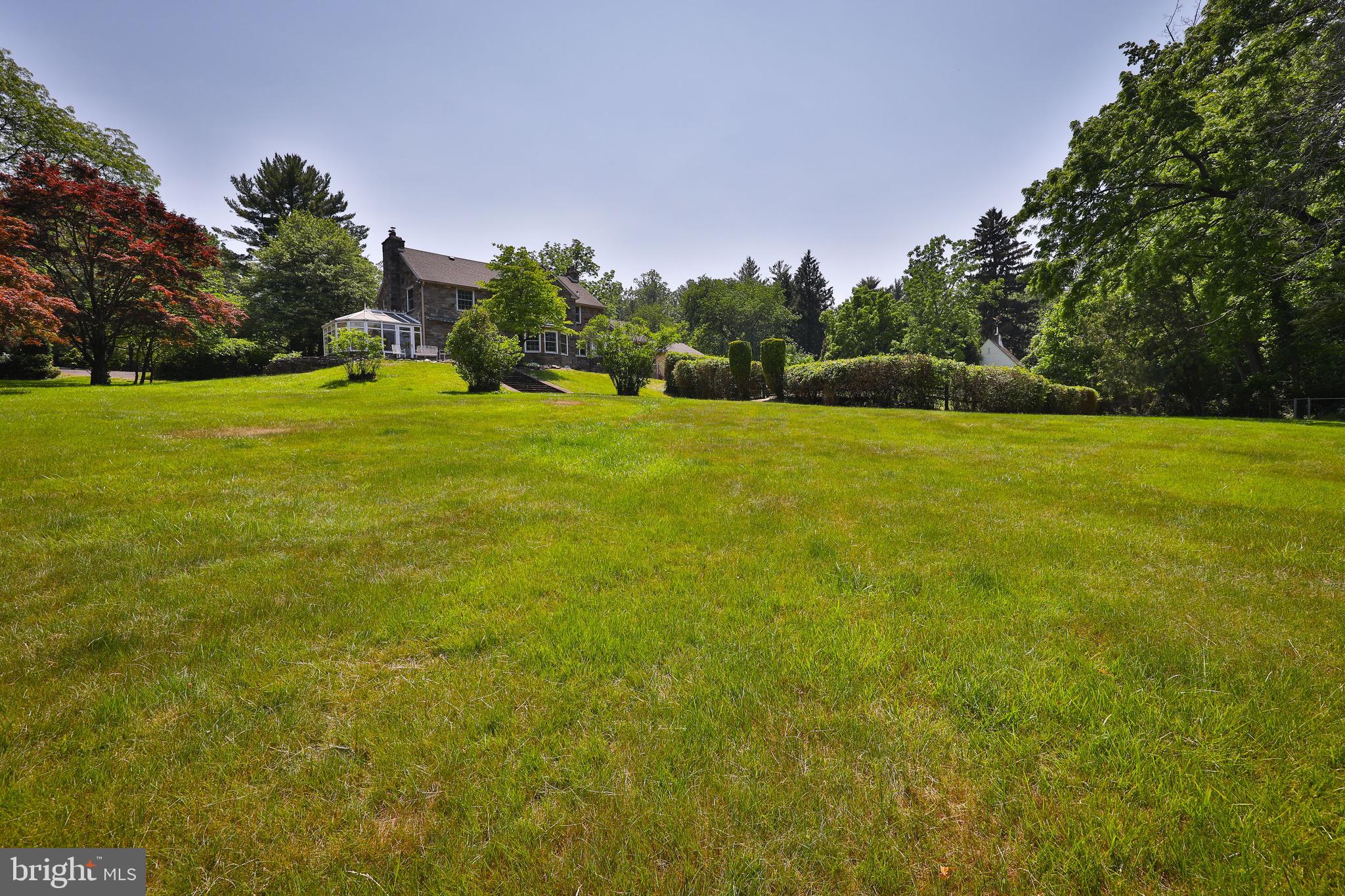 HUNTINGDON VALLEY - Residential