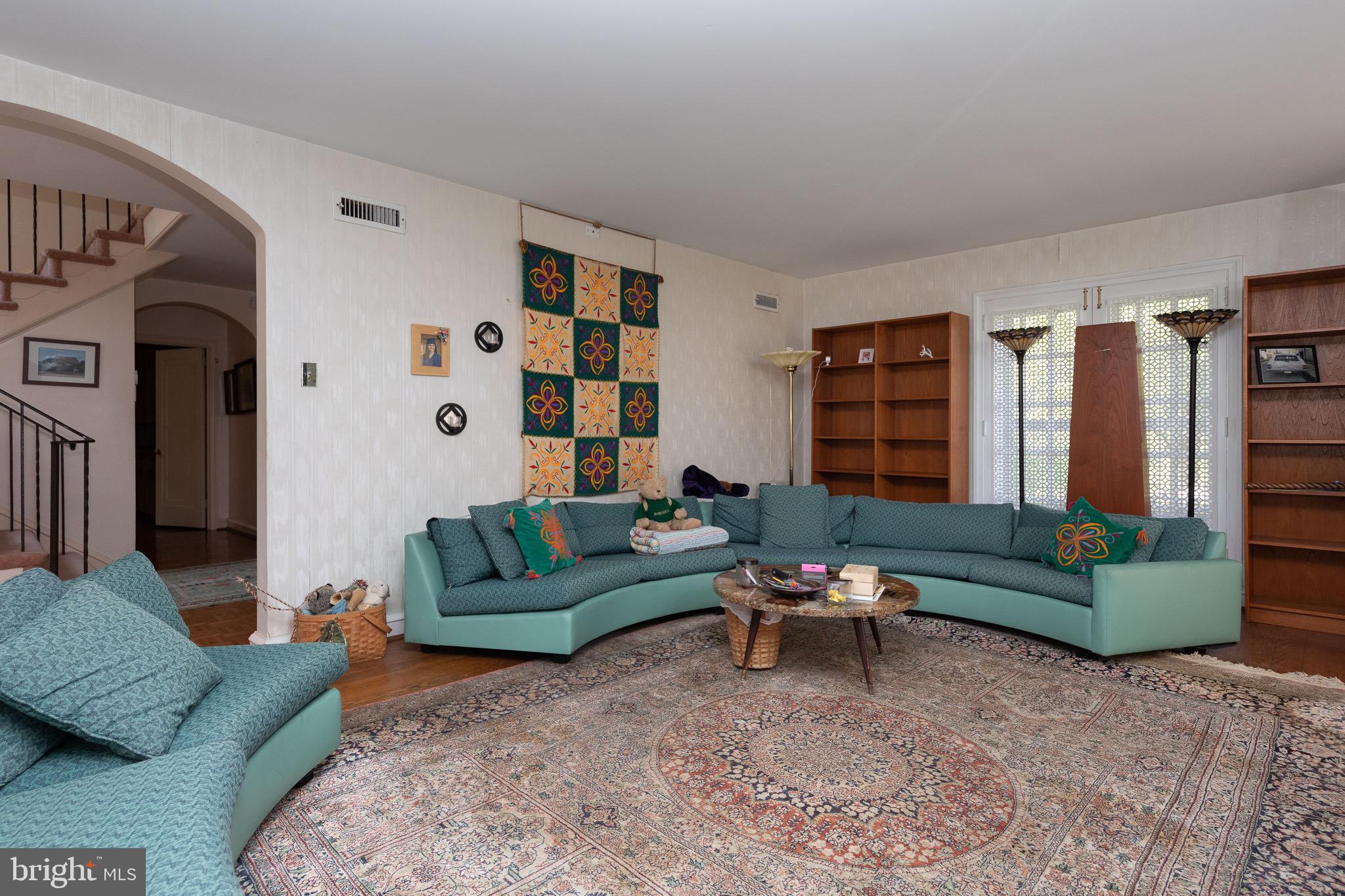 HUNTINGDON VALLEY - Residential