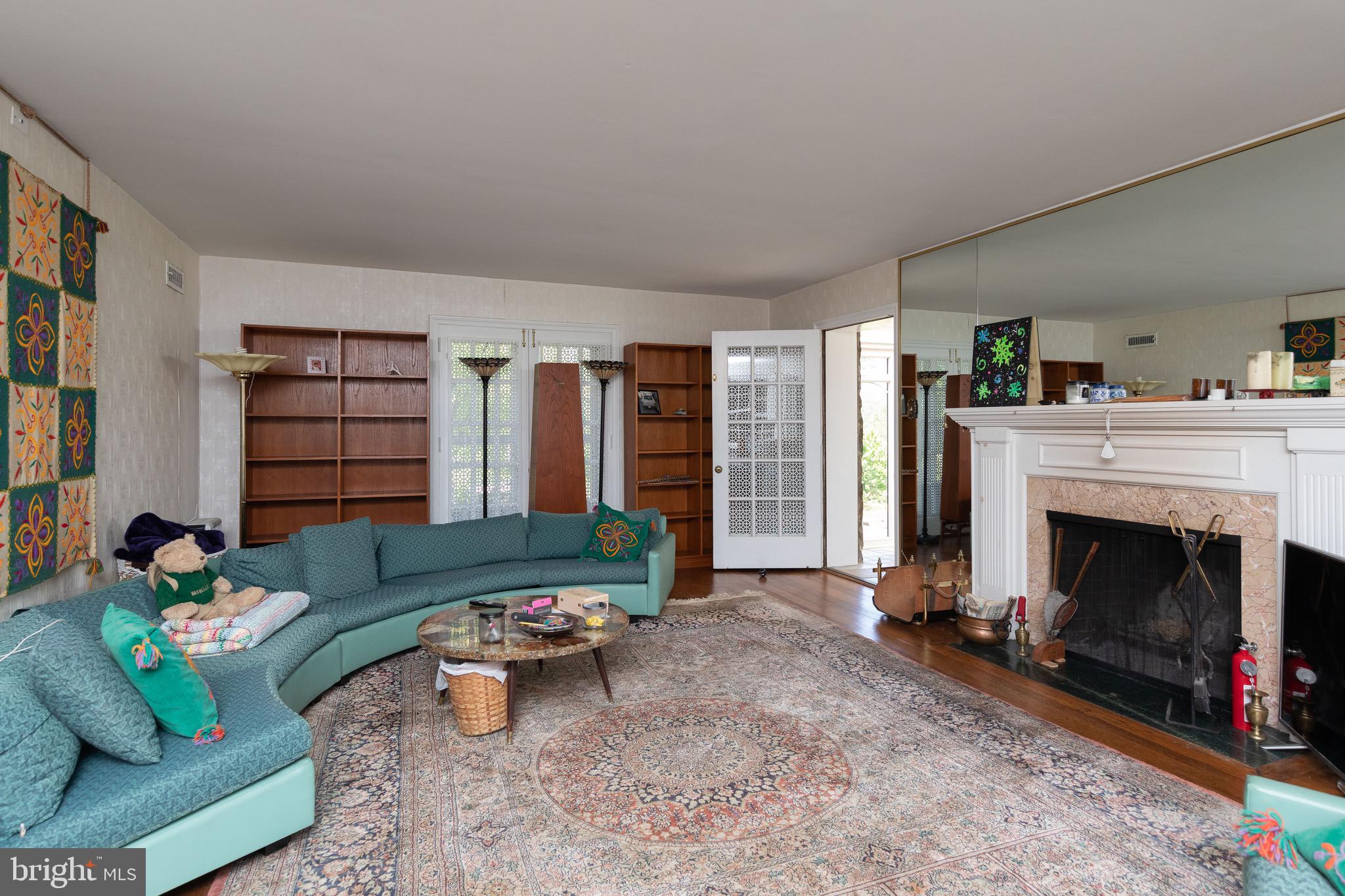 HUNTINGDON VALLEY - Residential