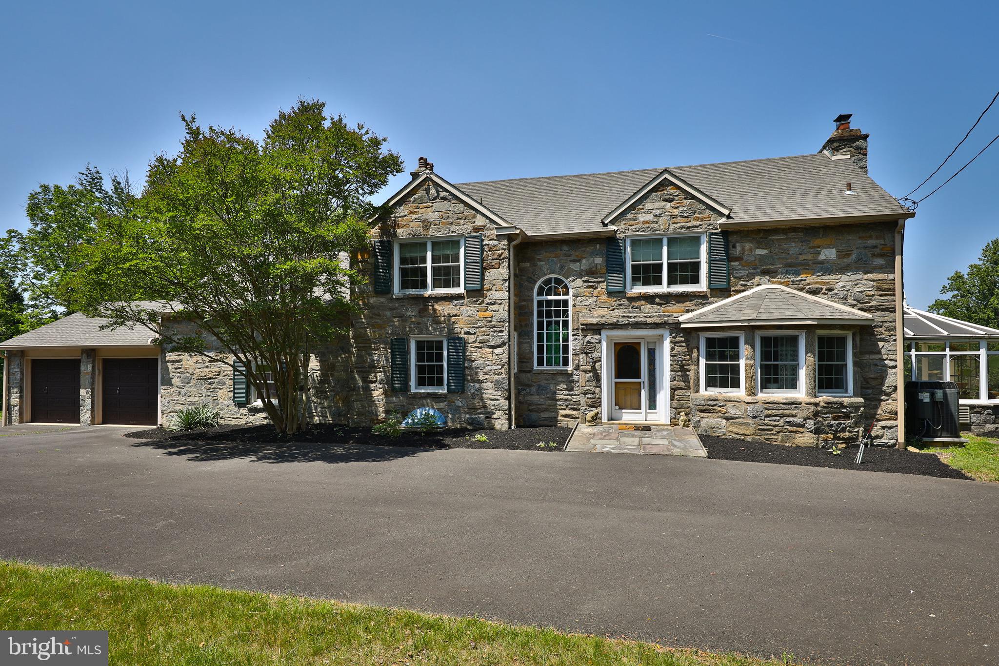 HUNTINGDON VALLEY - Residential