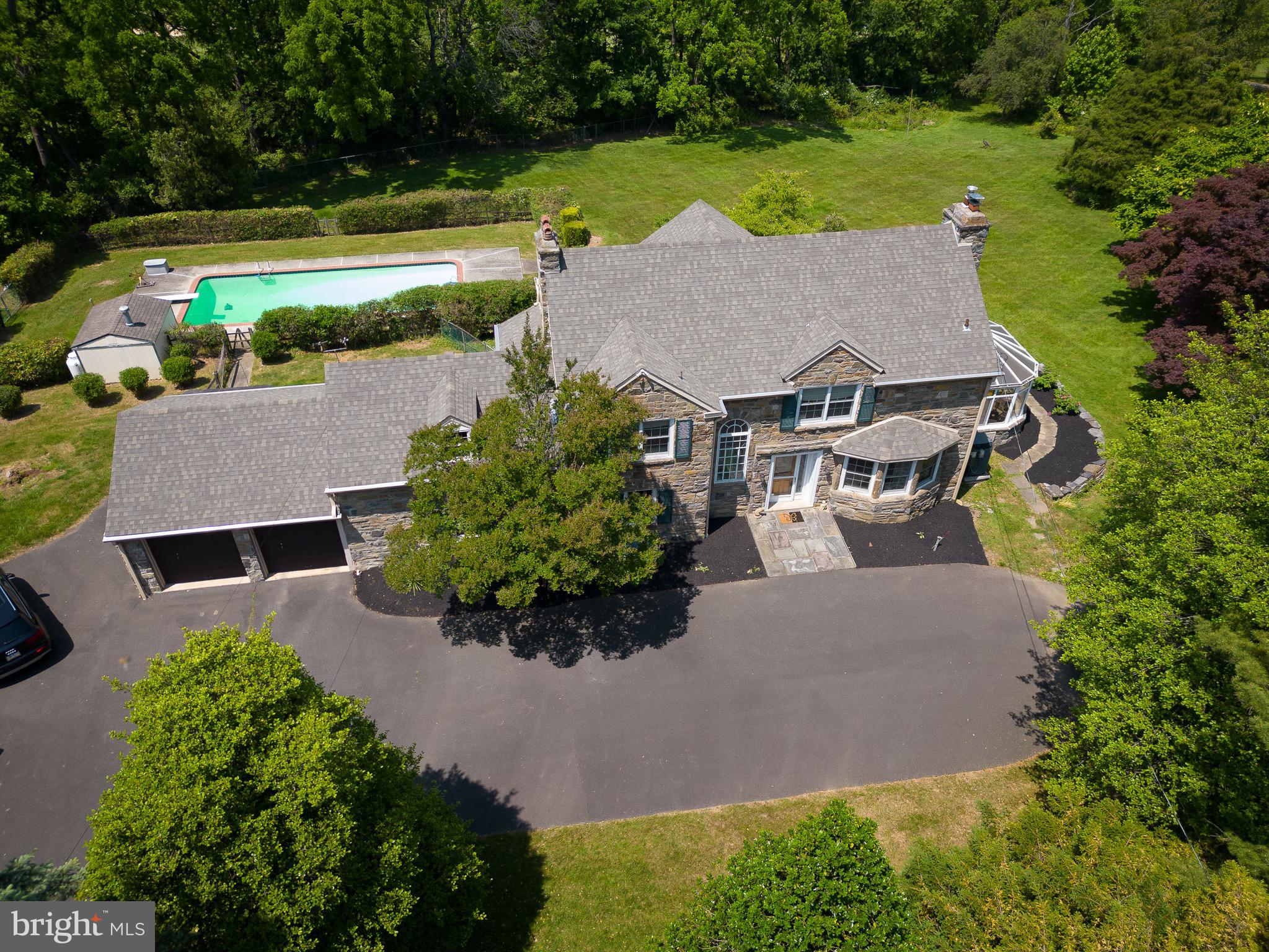 HUNTINGDON VALLEY - Residential