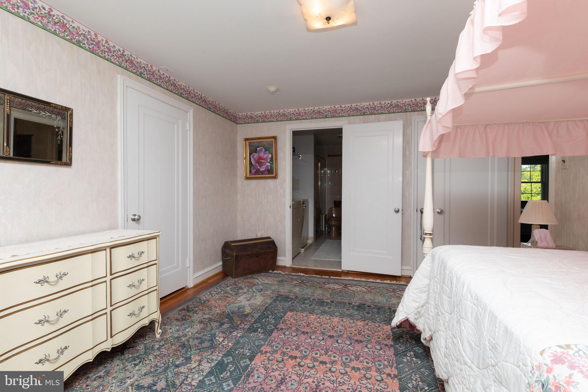 HUNTINGDON VALLEY - Residential