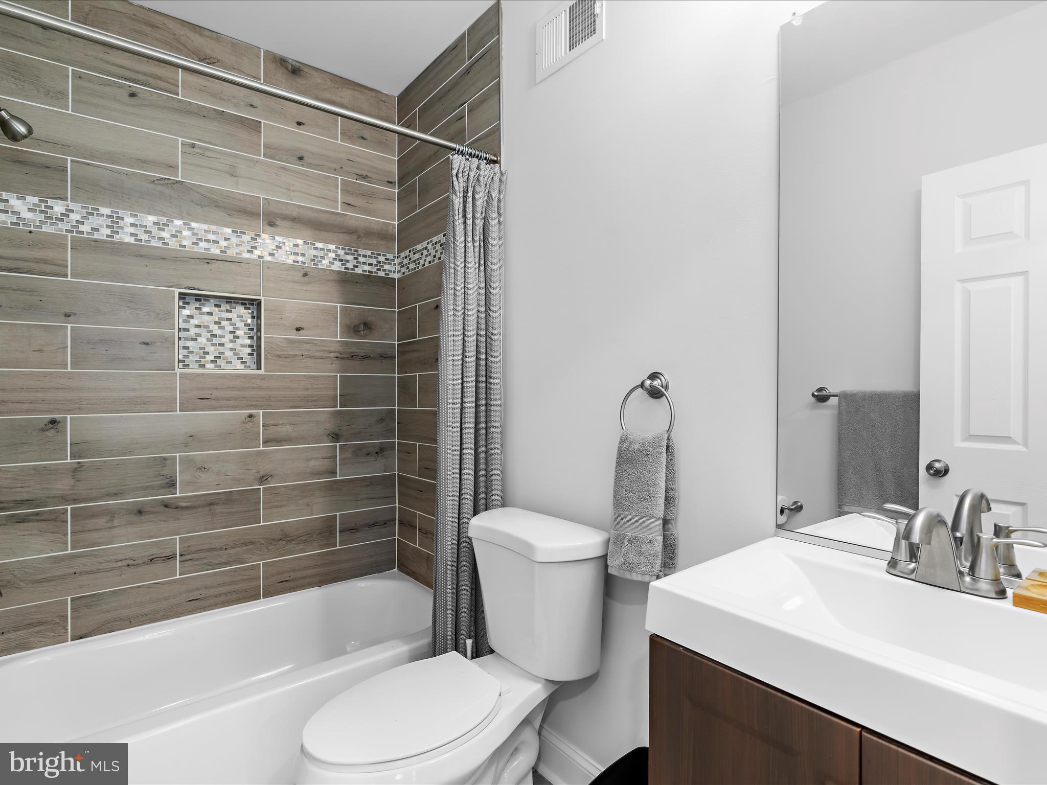 BARCLAY - GREENMOUNT - Residential