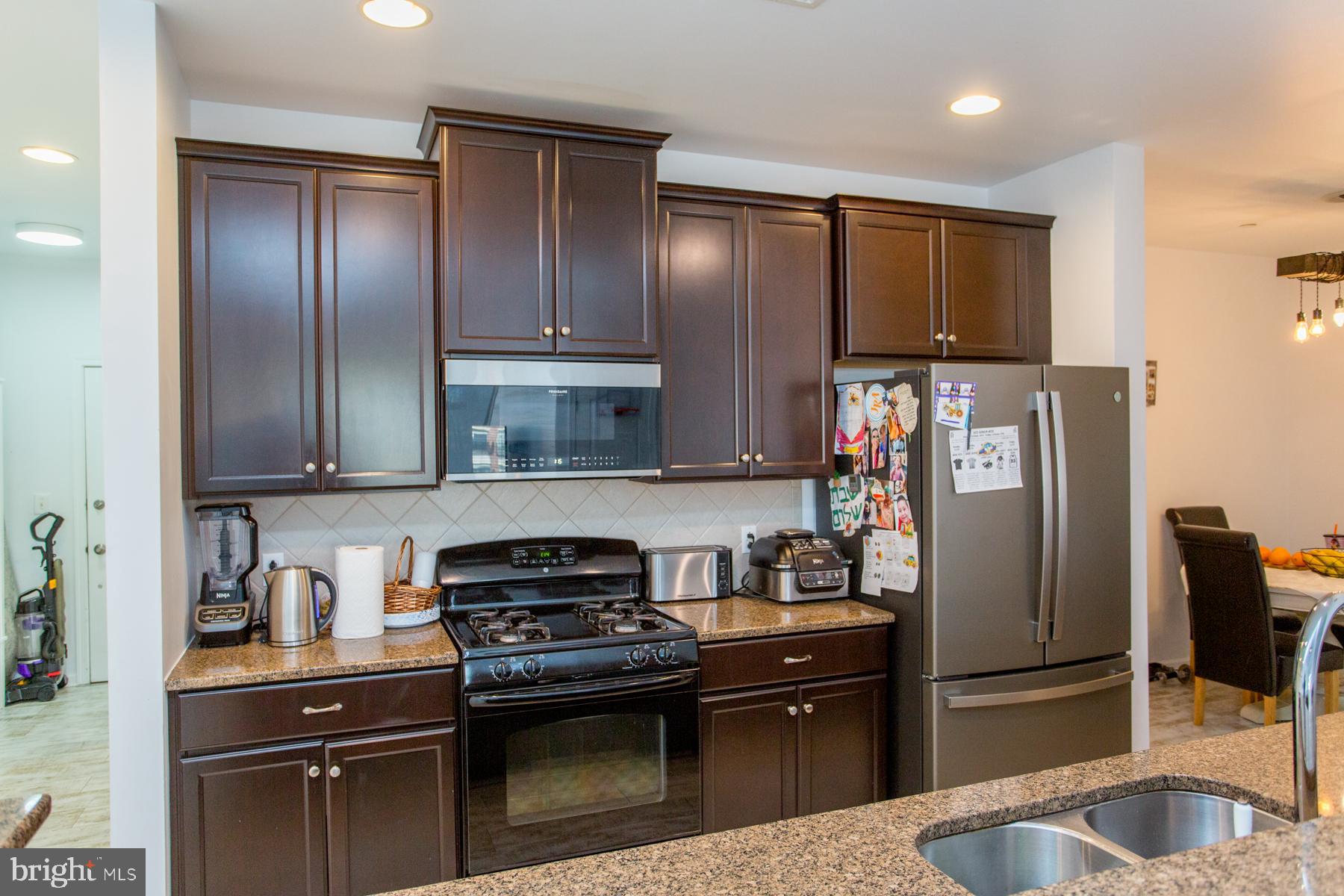 HUNTINGDON PLACE - Residential