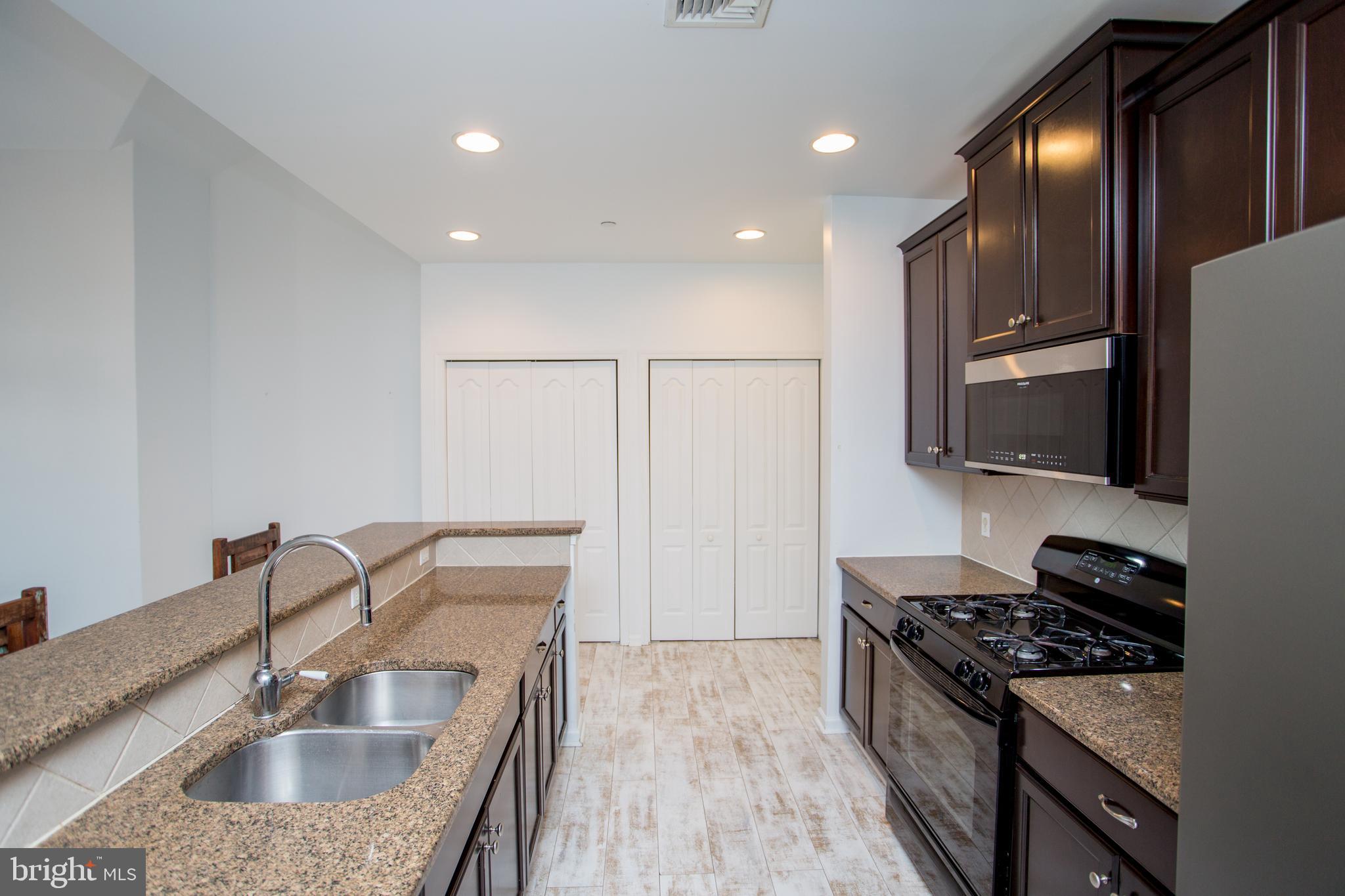 HUNTINGDON PLACE - Residential