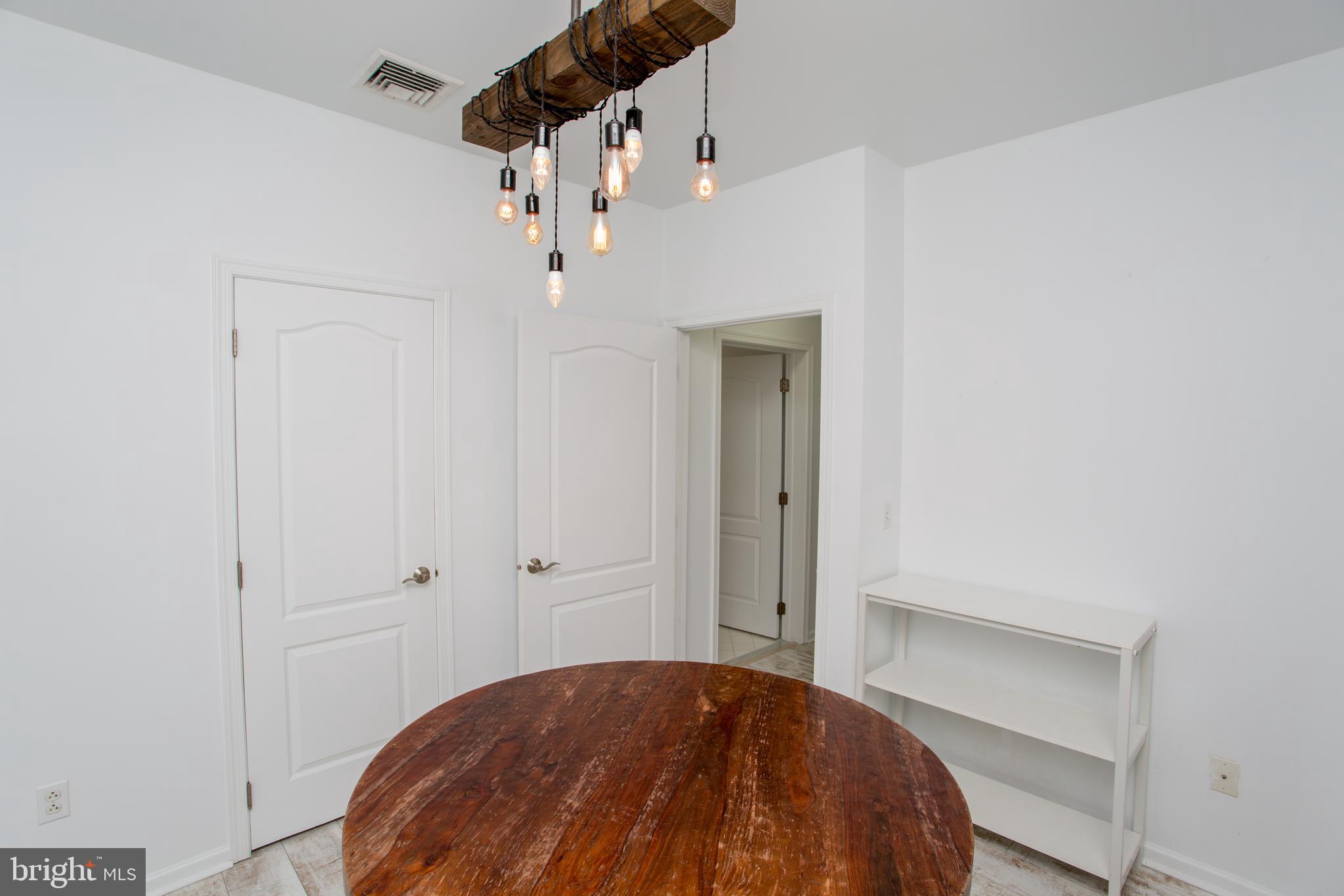 HUNTINGDON PLACE - Residential