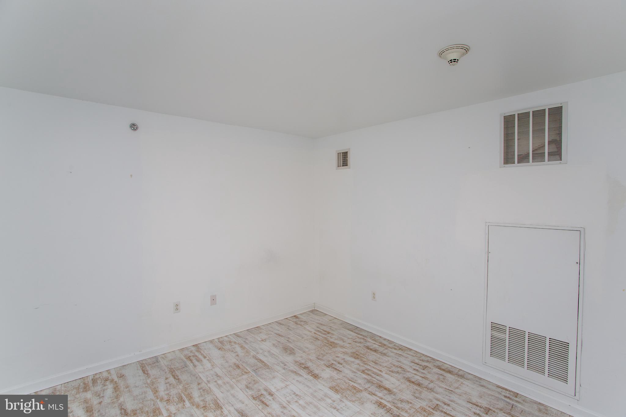 HUNTINGDON PLACE - Residential