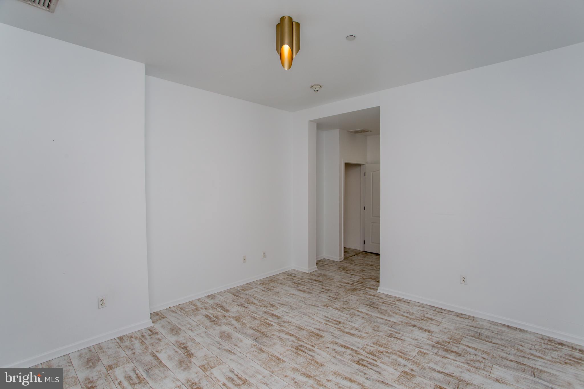 HUNTINGDON PLACE - Residential