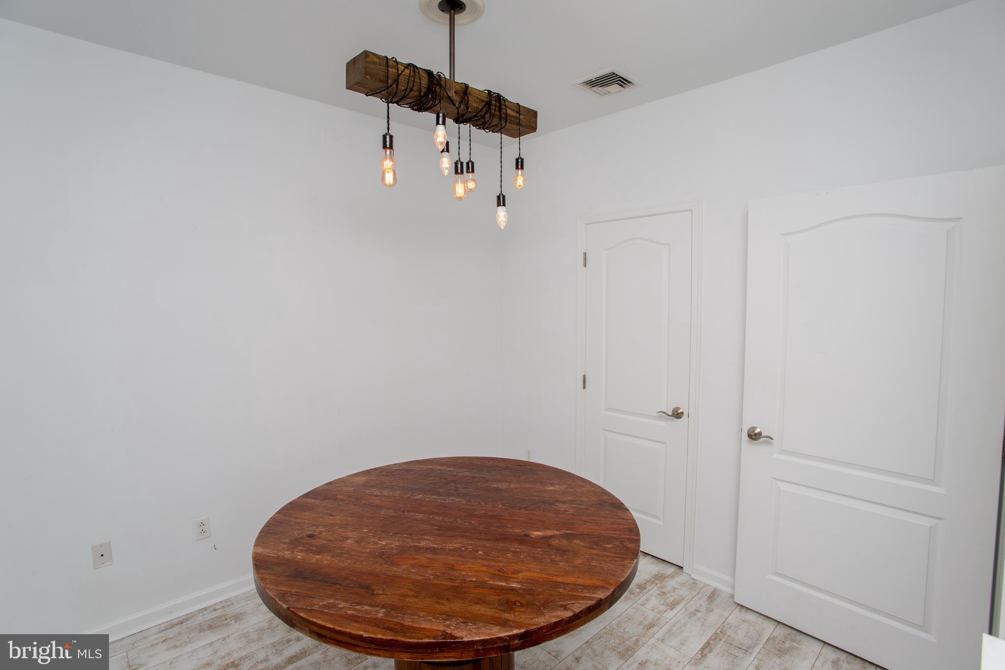 HUNTINGDON PLACE - Residential