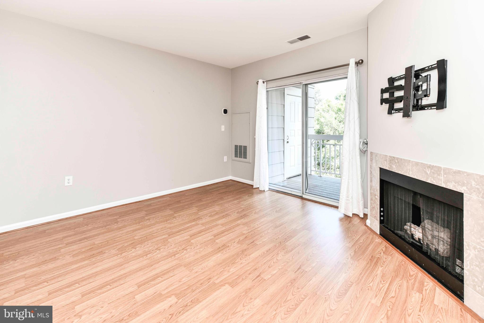 WORLDGATE CONDO - Residential Lease