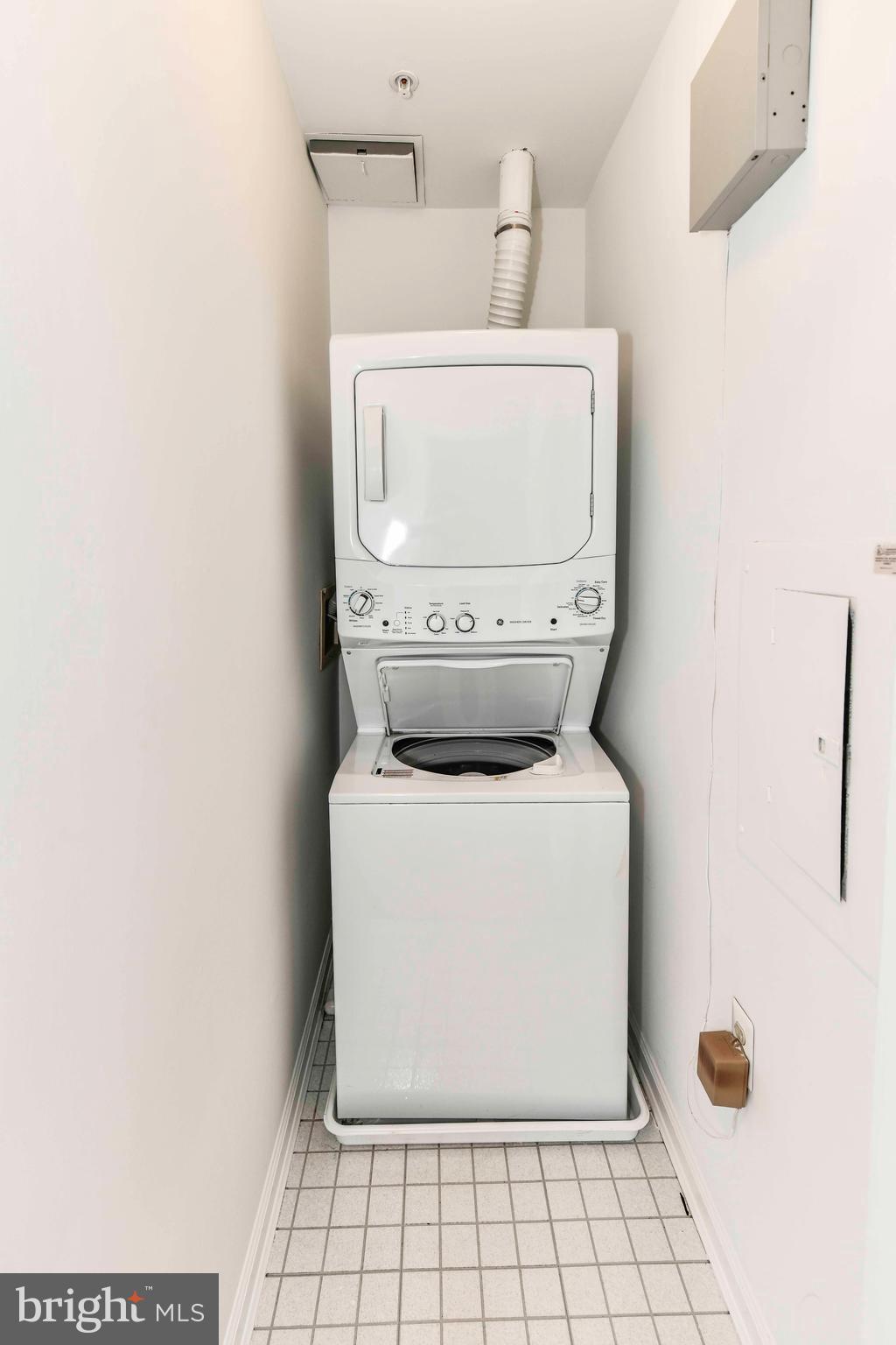 WORLDGATE CONDO - Residential Lease