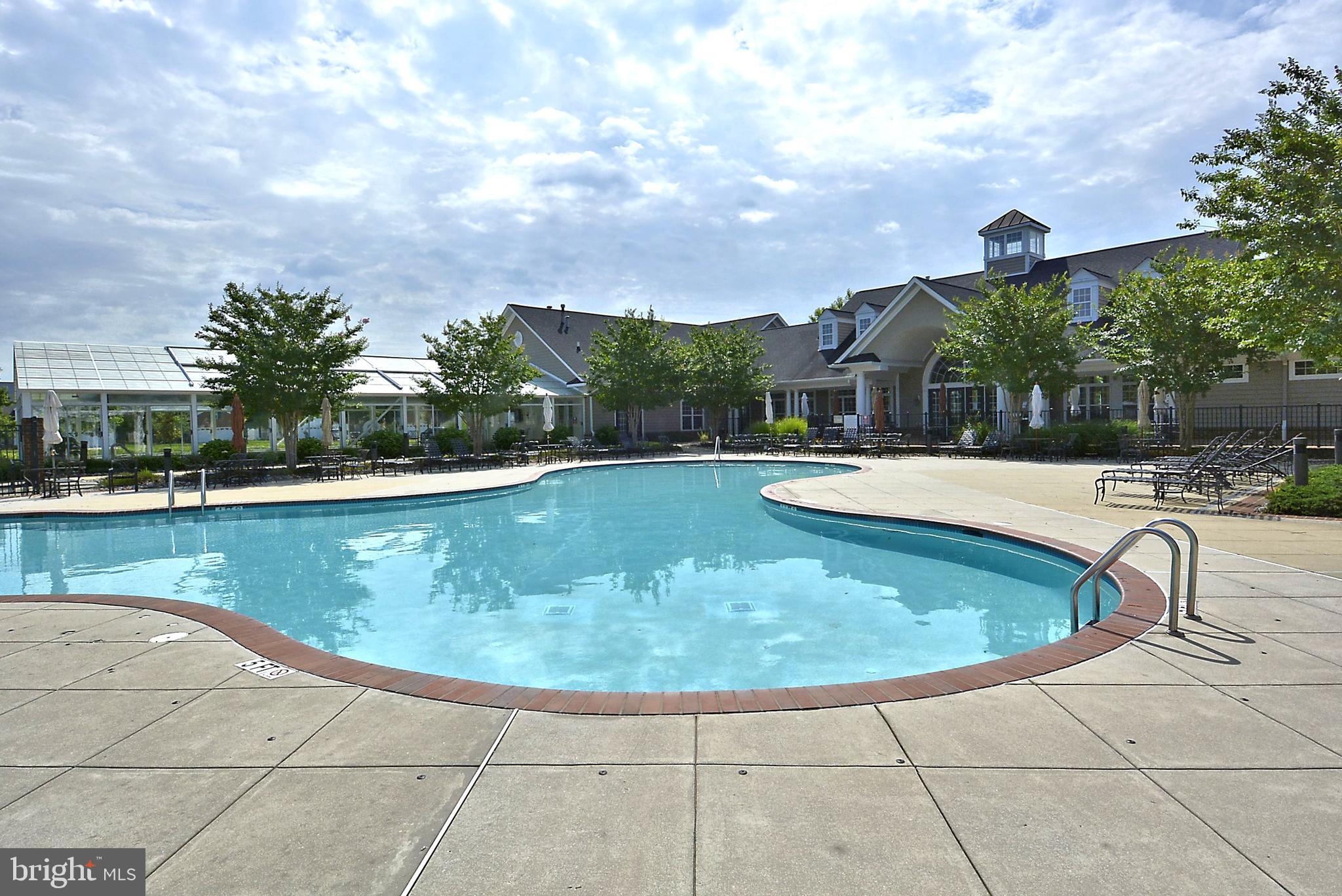 SYMPHONY VILLAGE AT CENTREVILLE - Residential