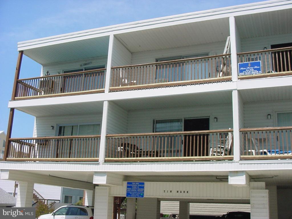 Welcome to your beach getaway! This spacious 1 bedroom, 1 bathroom condo is perfectly located in desirable North Ocean City—just a short stroll to the sandy shores of the Atlantic. With an open floor plan, there's plenty of room for everyone to relax and feel at home. Welcome to your perfect beach getaway! This well-maintained condo is move-in ready and waiting for you. Whether you're looking for a peaceful place to unwind or a lively spot to enjoy all the action Ocean City has to offer, this condo checks all the boxes. Highlights of the Home: Close to fantastic restaurants, shops, and entertainment options in North Ocean City Close to Ocean City's North Side Park Recreation Area Near grocery stores, pharmacies, and bus stops for your convenience ,— you're close to everything Don't miss your chance to own a piece of the beach life!
