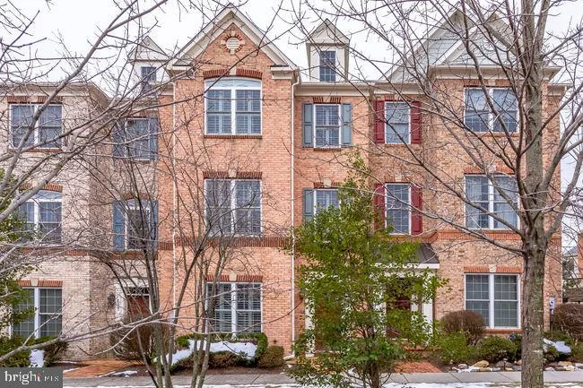 419 Spring Street, Herndon, VA 20170
