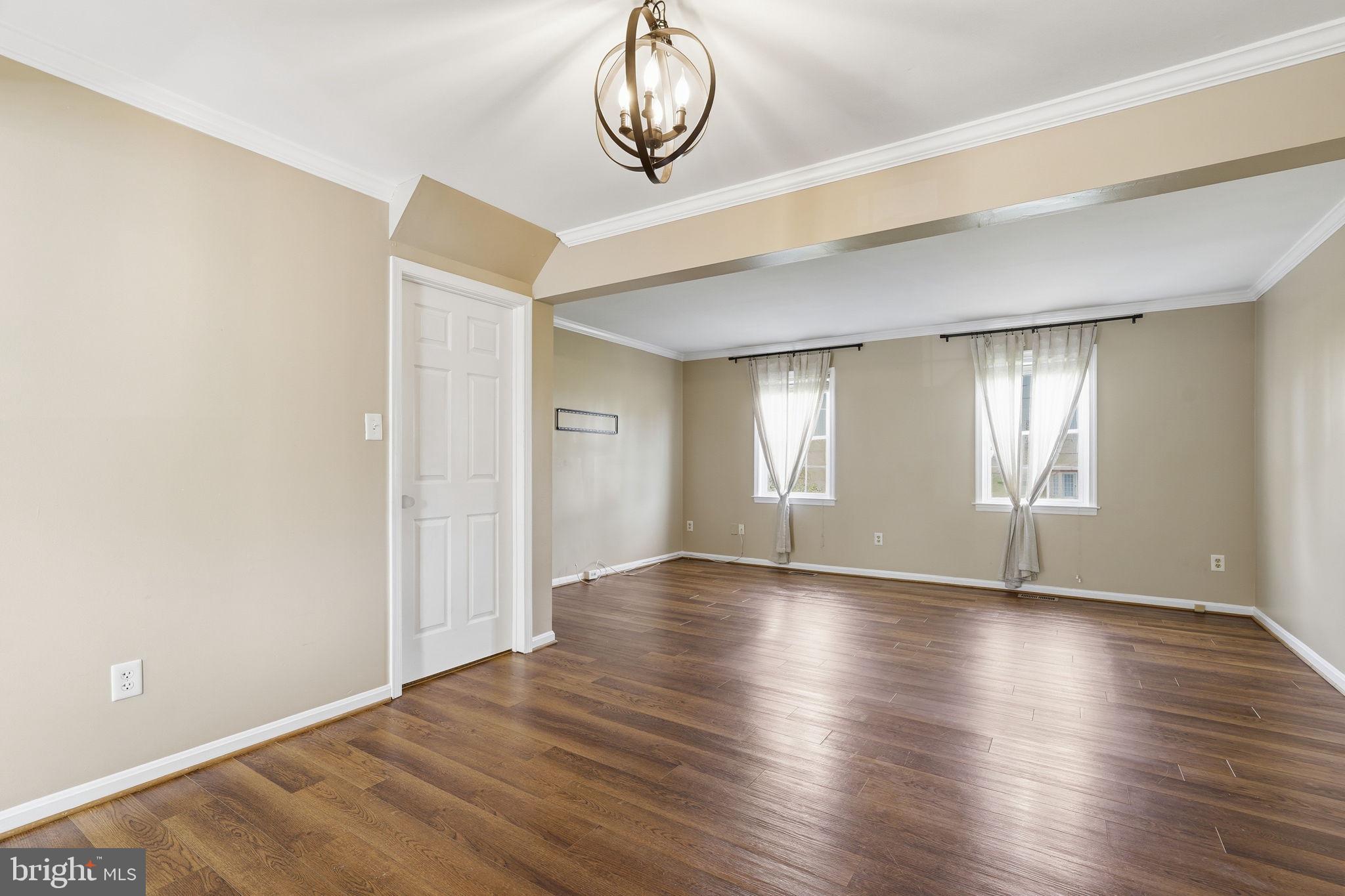 LEEDS SQUARE - Residential