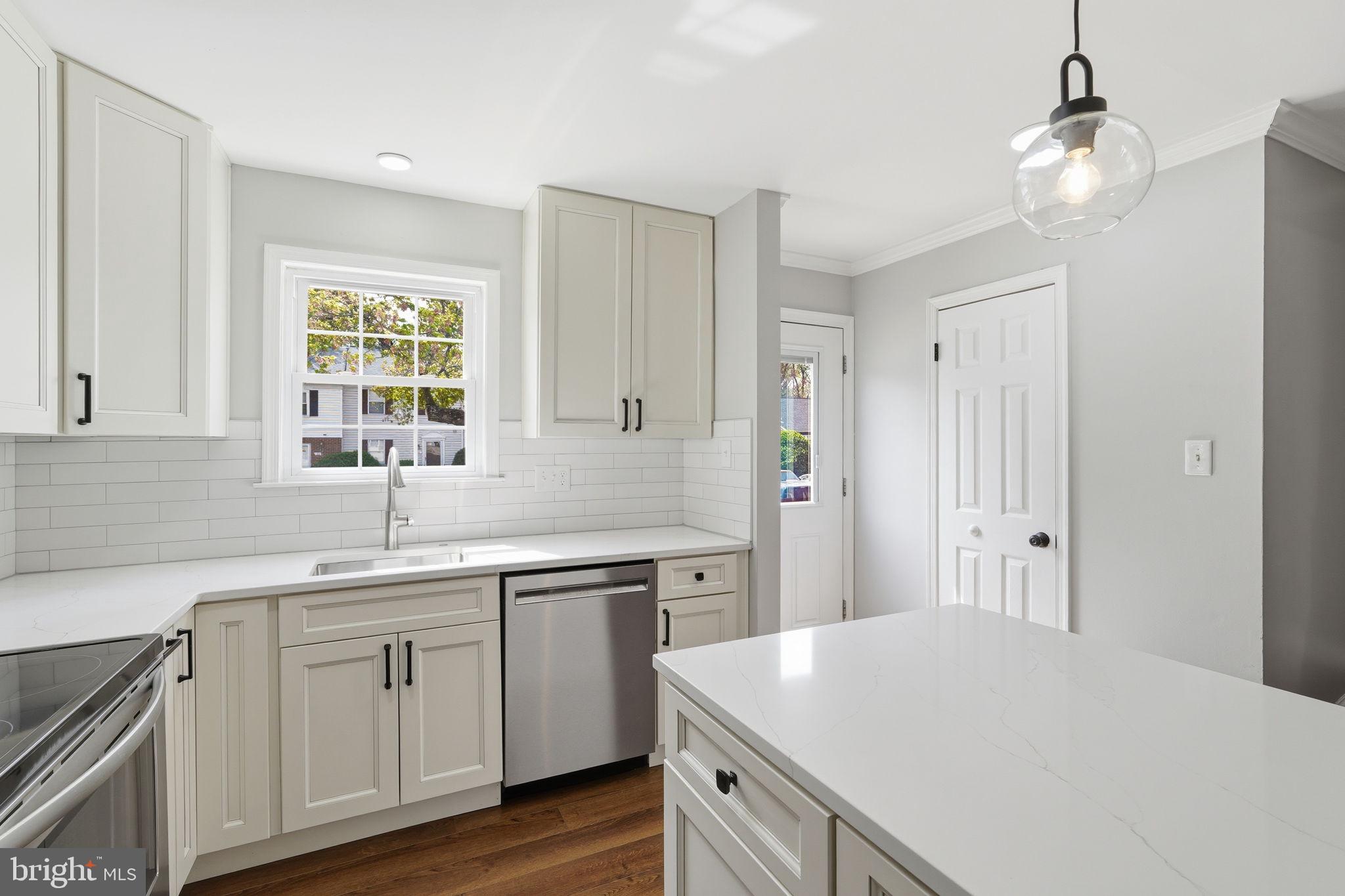 LEEDS SQUARE - Residential