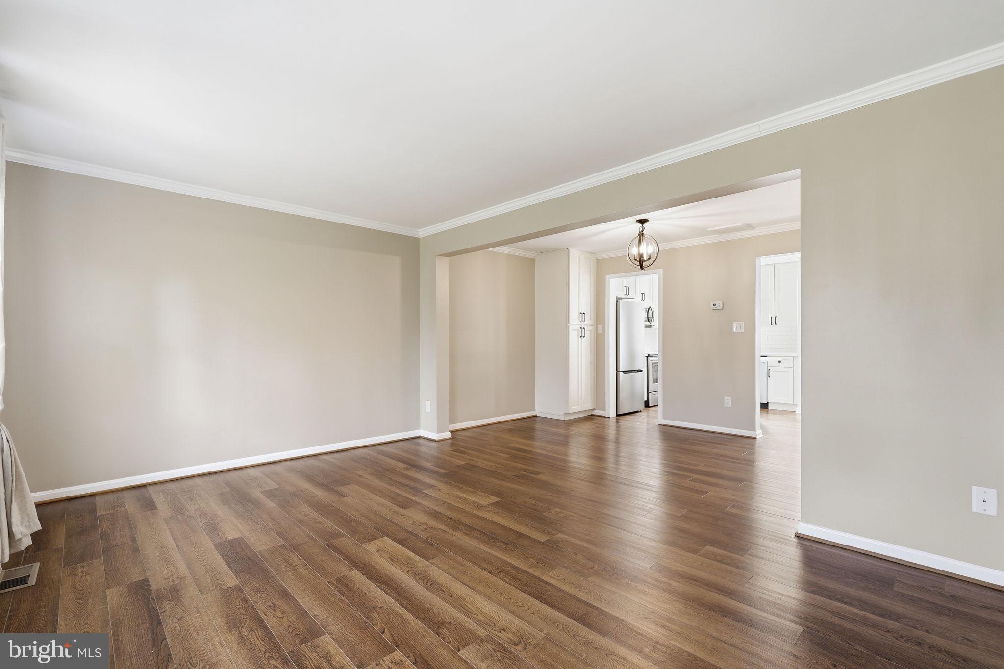 LEEDS SQUARE - Residential