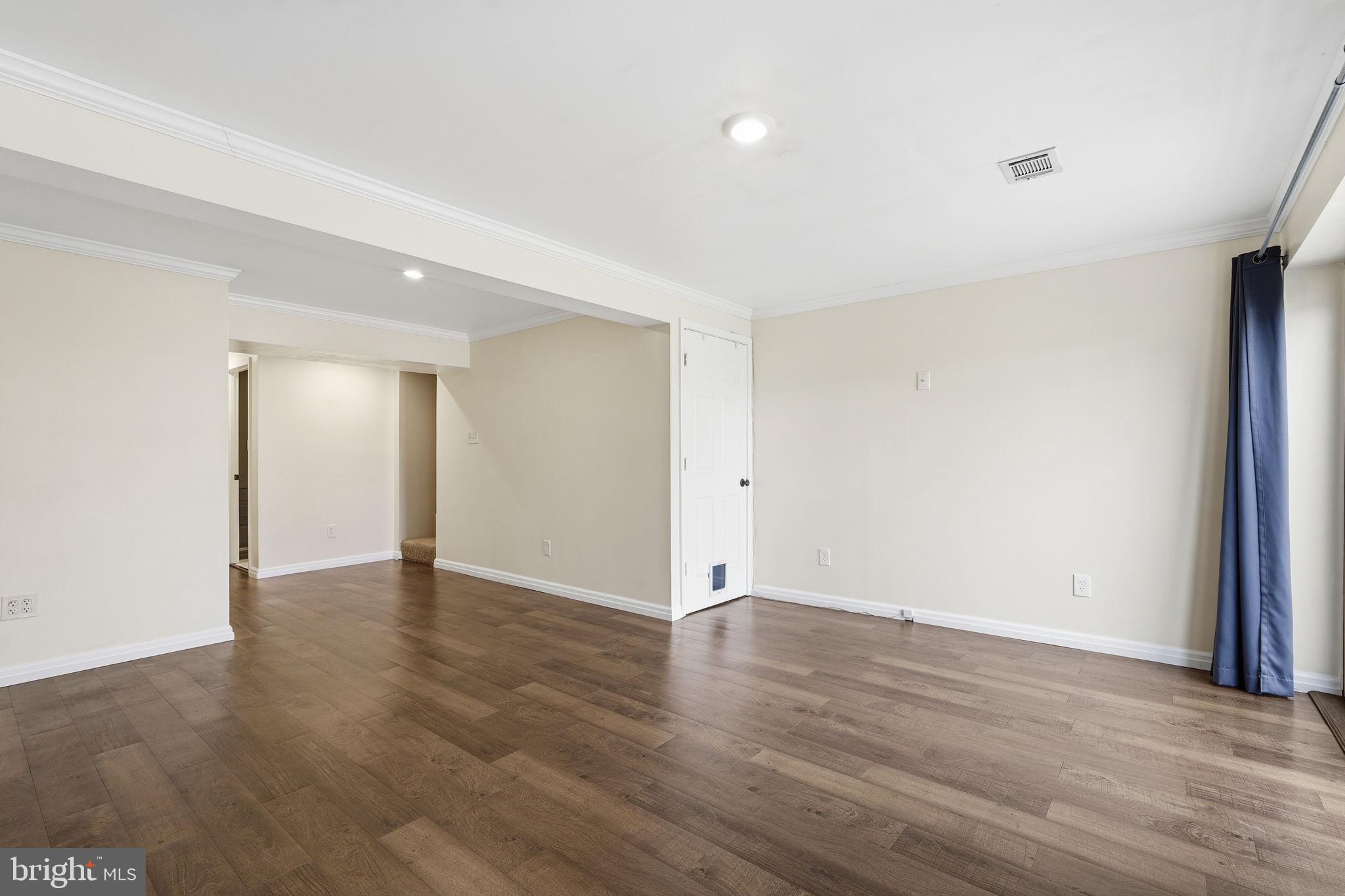 LEEDS SQUARE - Residential