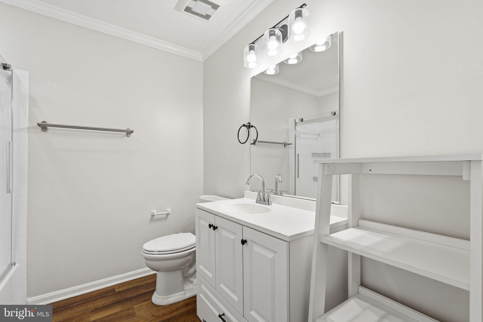 LEEDS SQUARE - Residential