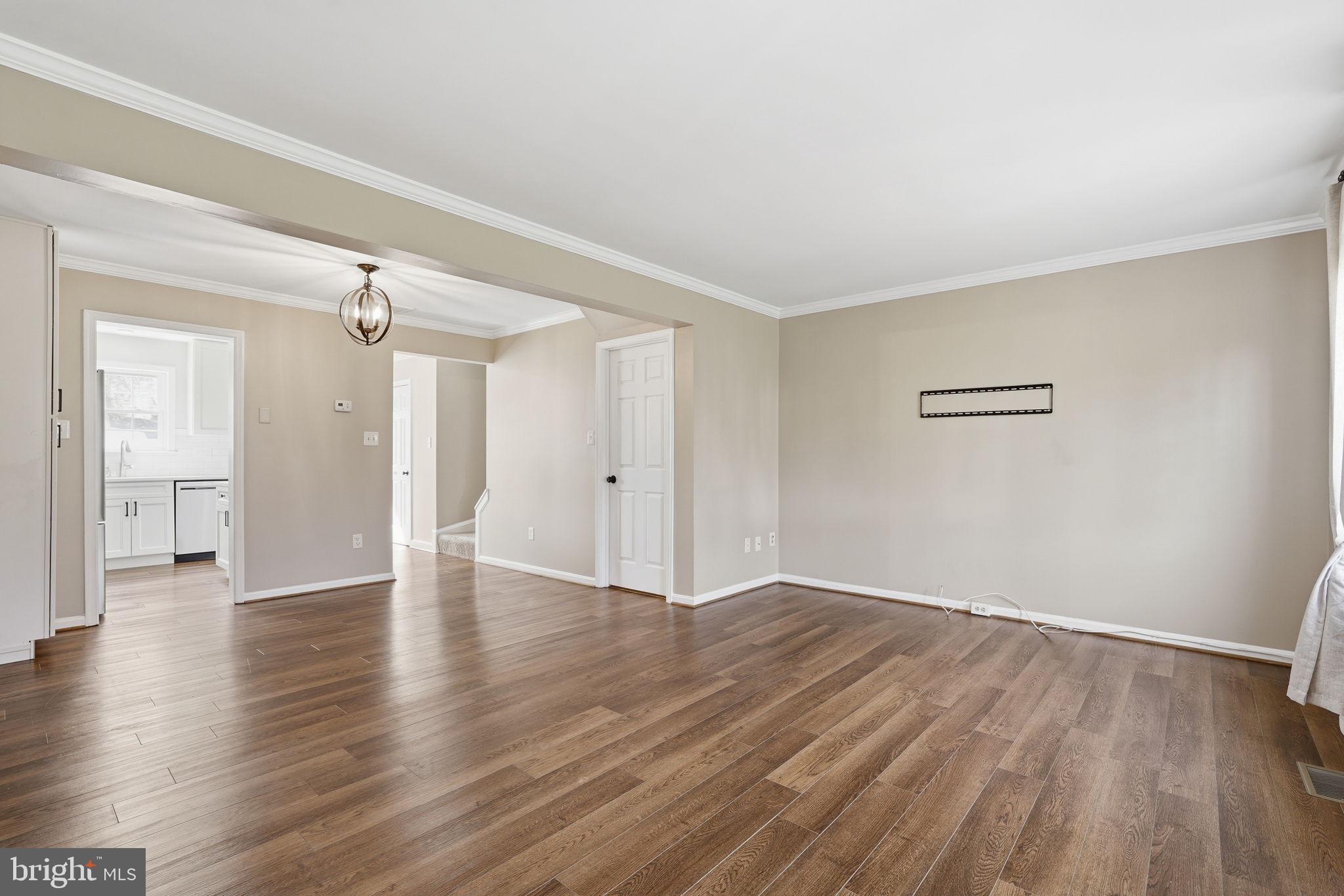 LEEDS SQUARE - Residential