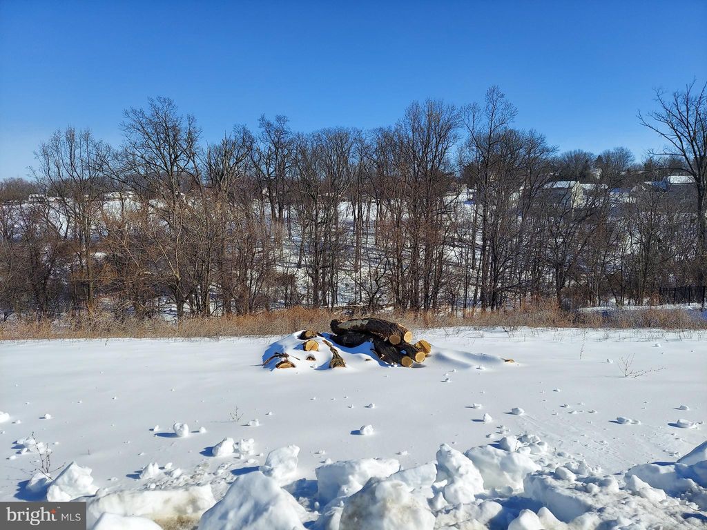 Photo of 238 Sunset Circle, RED LION, PA 17356 (MLS # PAYK2097294)