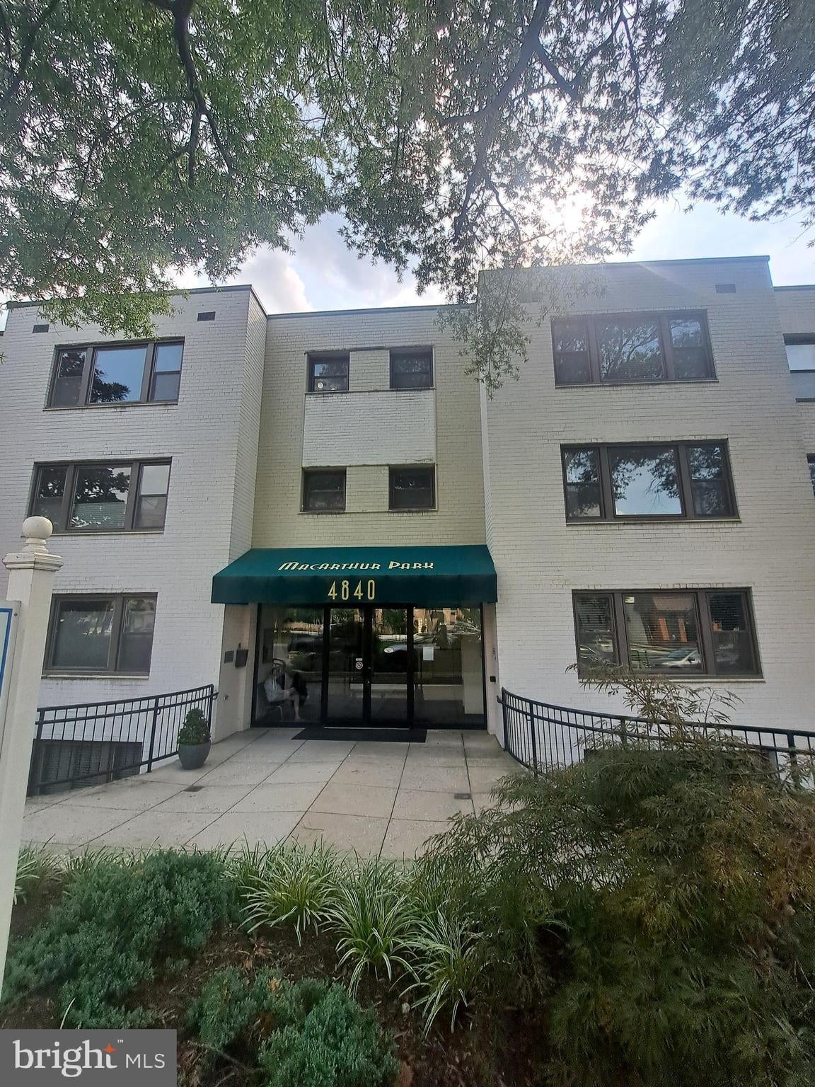 4840 MACARTHUR BOULEVARD NW 307