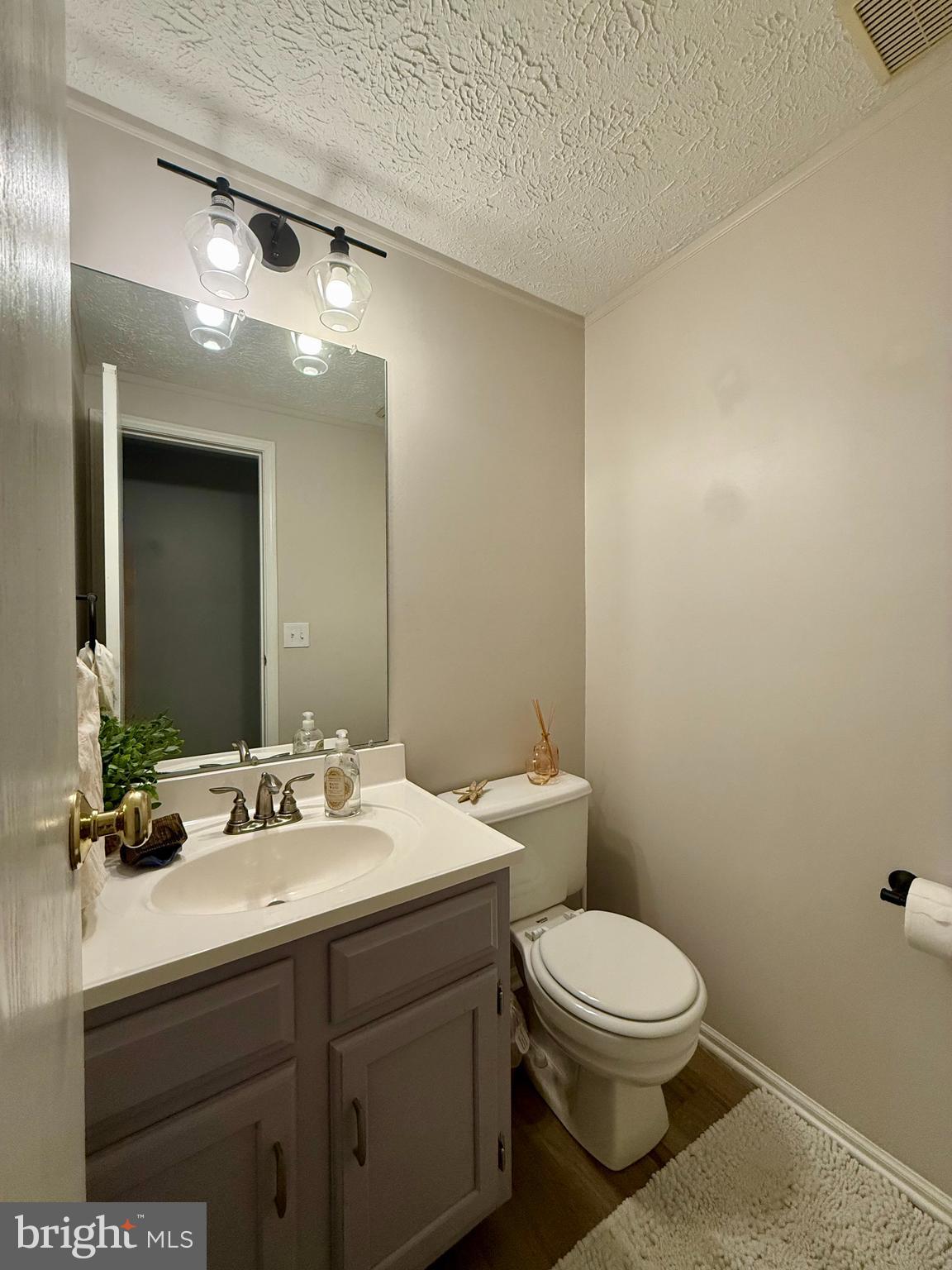 POLO FIELDS - Residential Lease