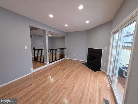 3030 SOUTH GROVE UPPER MARLBORO MD 20774