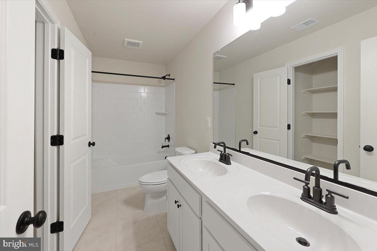 DILLON FARM - Residential