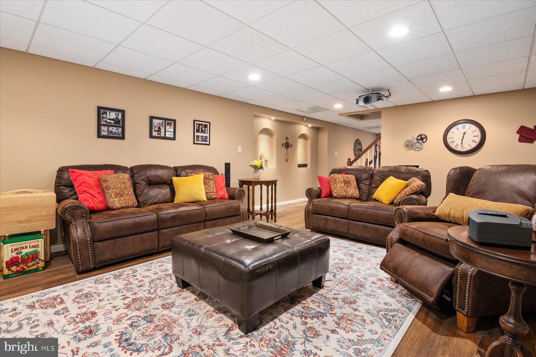 QUARTERFIELD FARMS - Residential