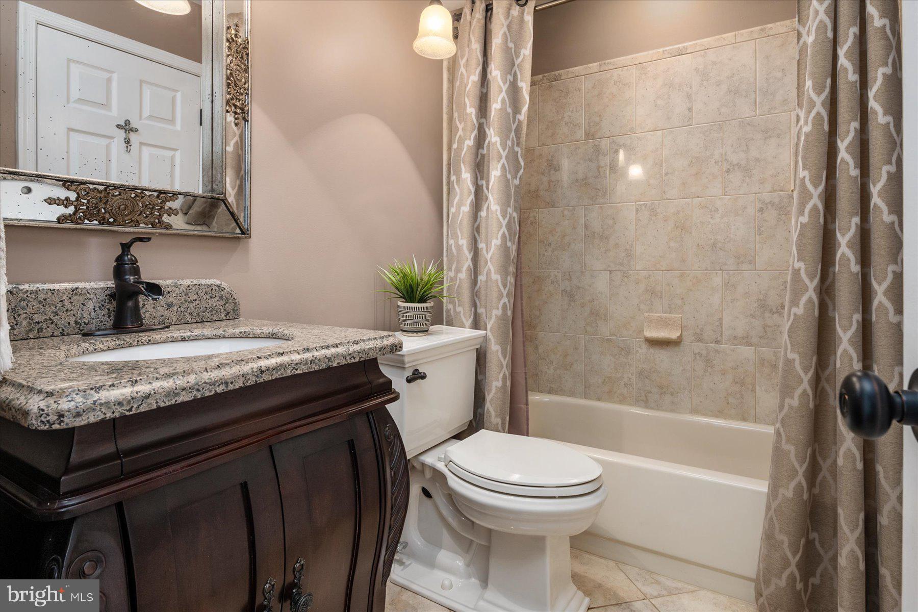 QUARTERFIELD FARMS - Residential