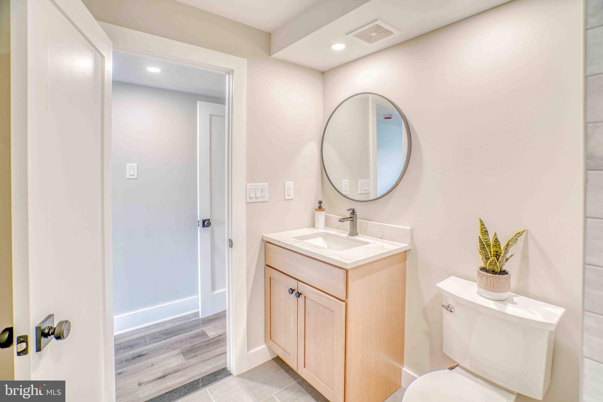 SUMMIT HOUSE - Residential