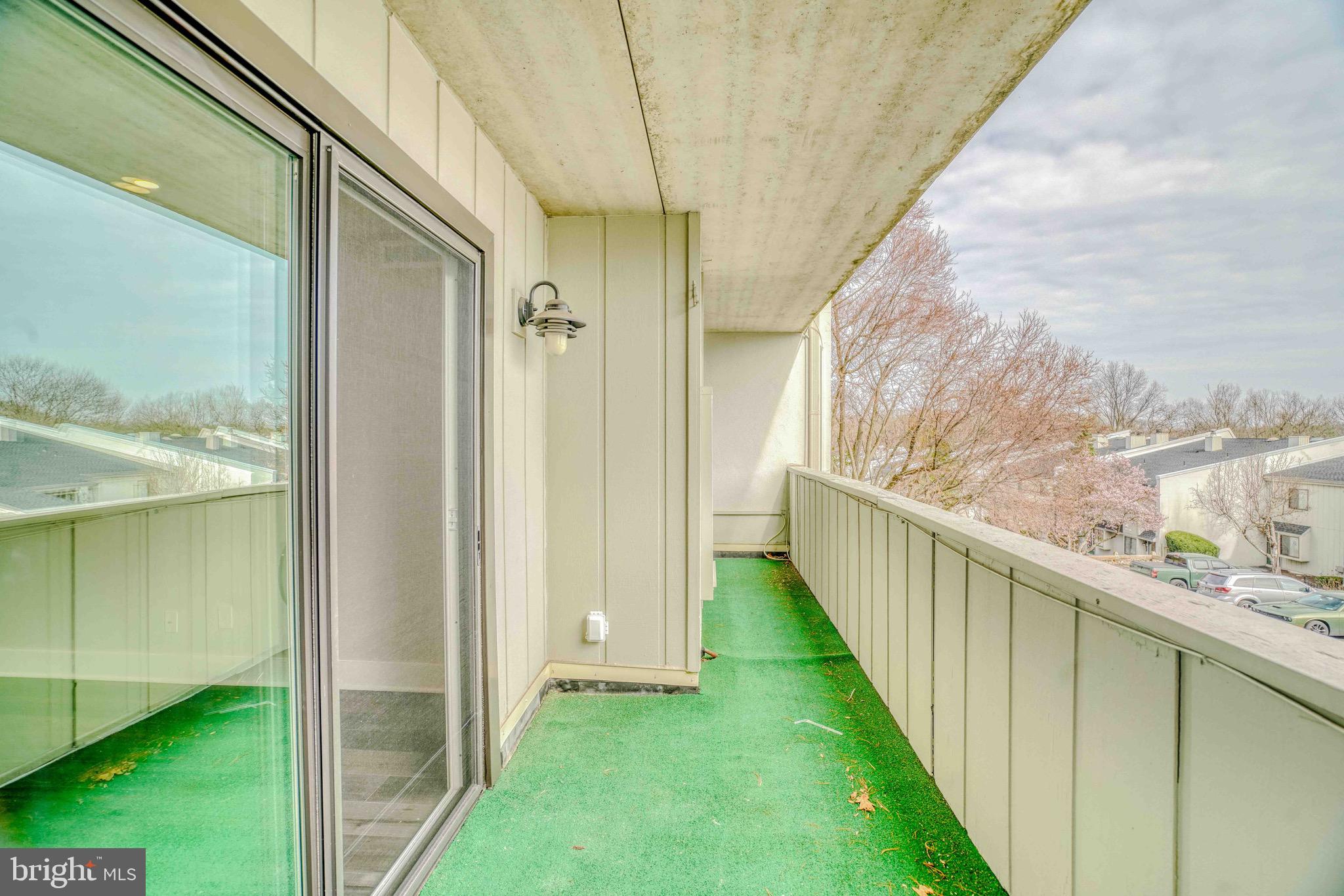 SUMMIT HOUSE - Residential