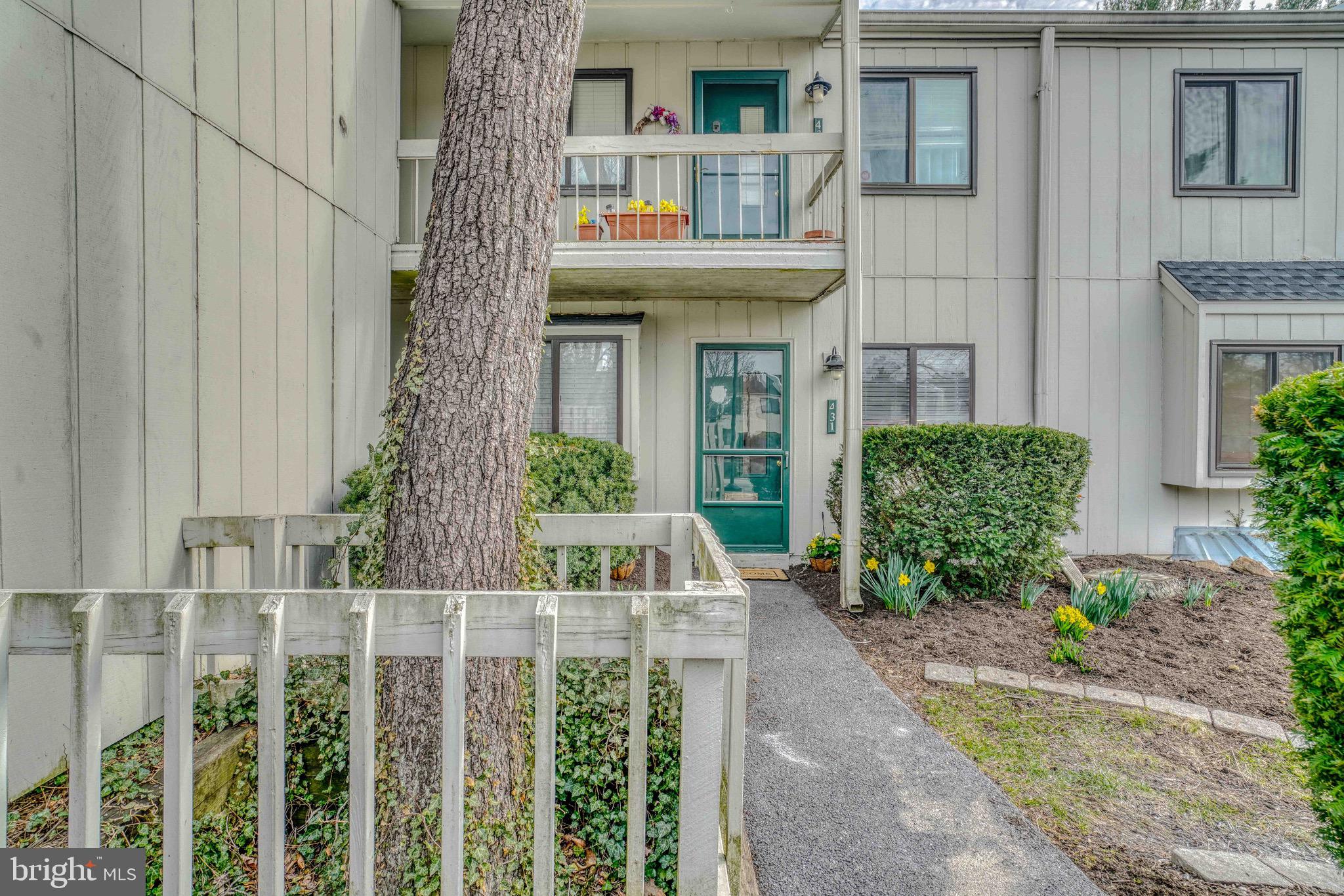 SUMMIT HOUSE - Residential