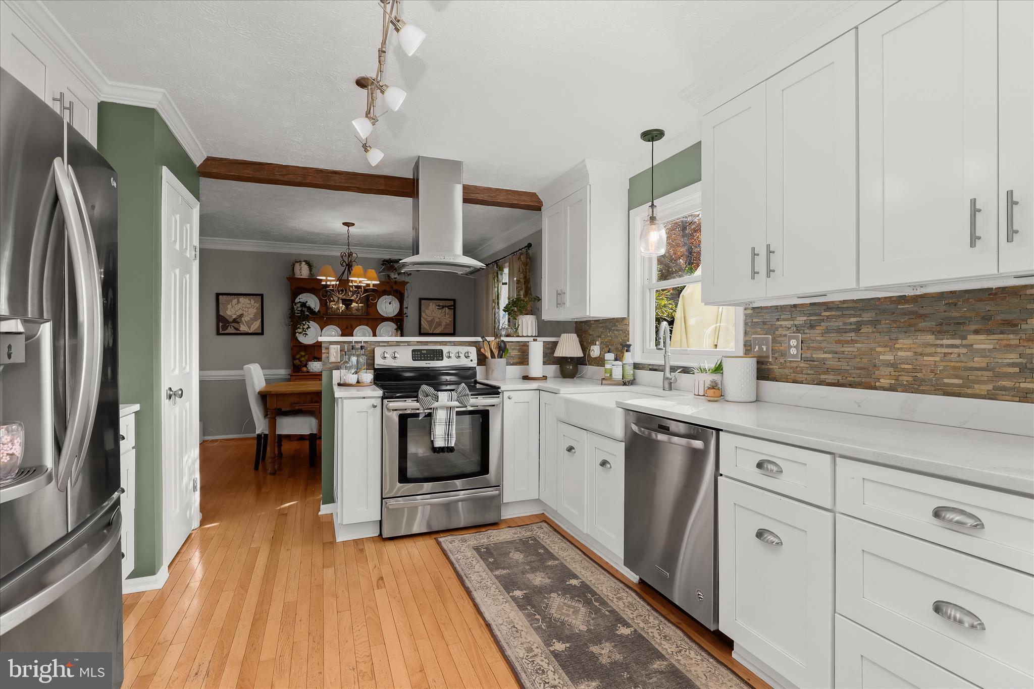 BEECH CREEK - Residential