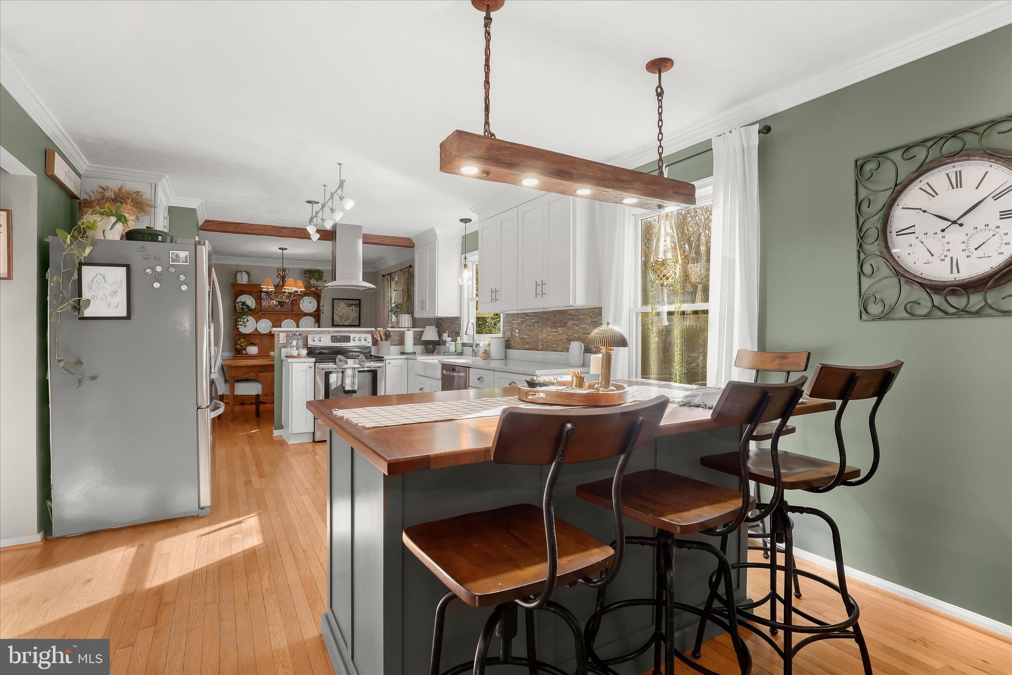 10884 BEECH CREEK DRIVE