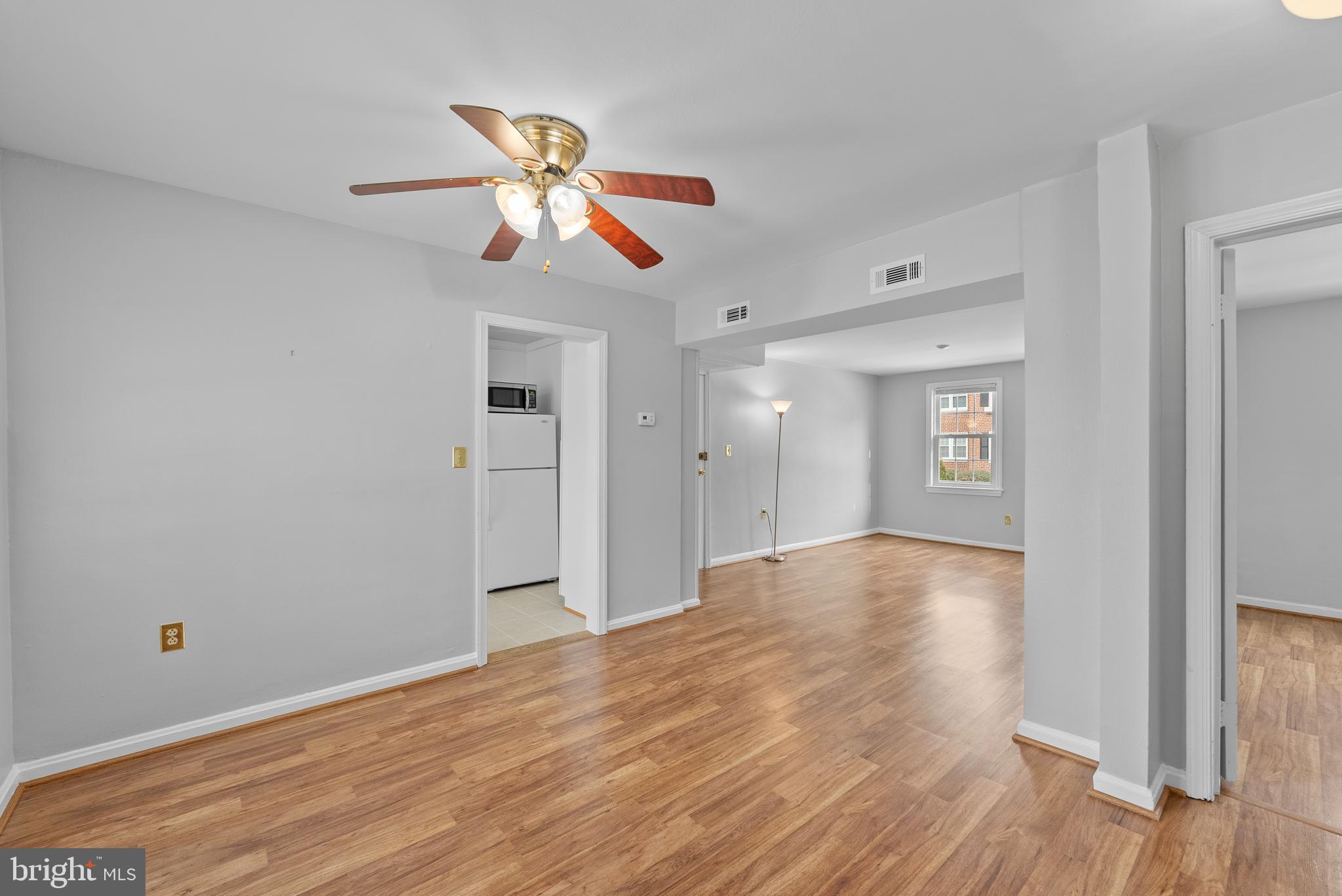 BELLE VIEW - Residential Lease