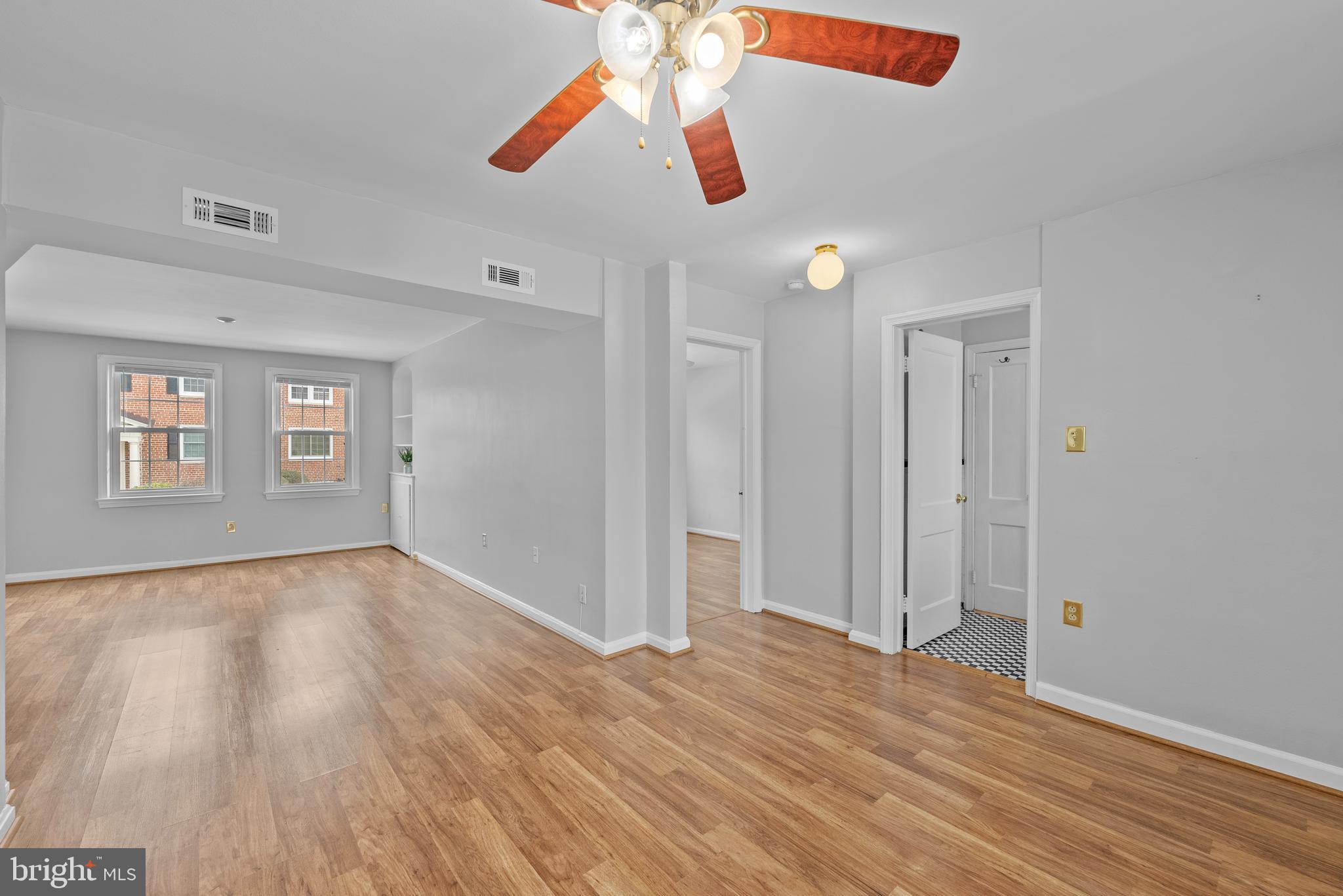 BELLE VIEW - Residential Lease