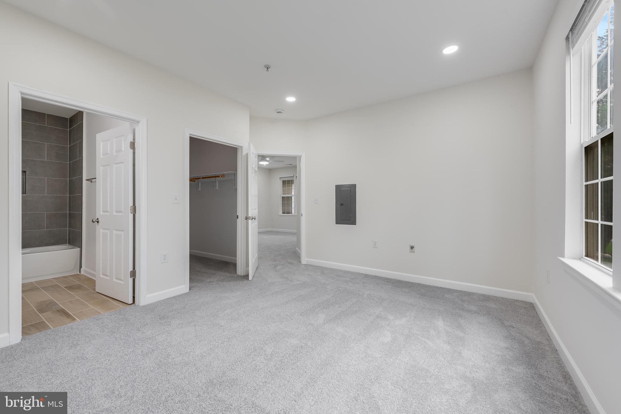 SUMMERFIELD - Residential Lease