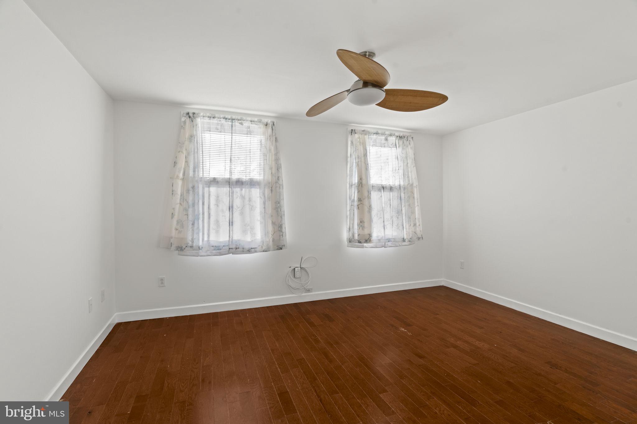 MAYFAIR (WEST) - Residential