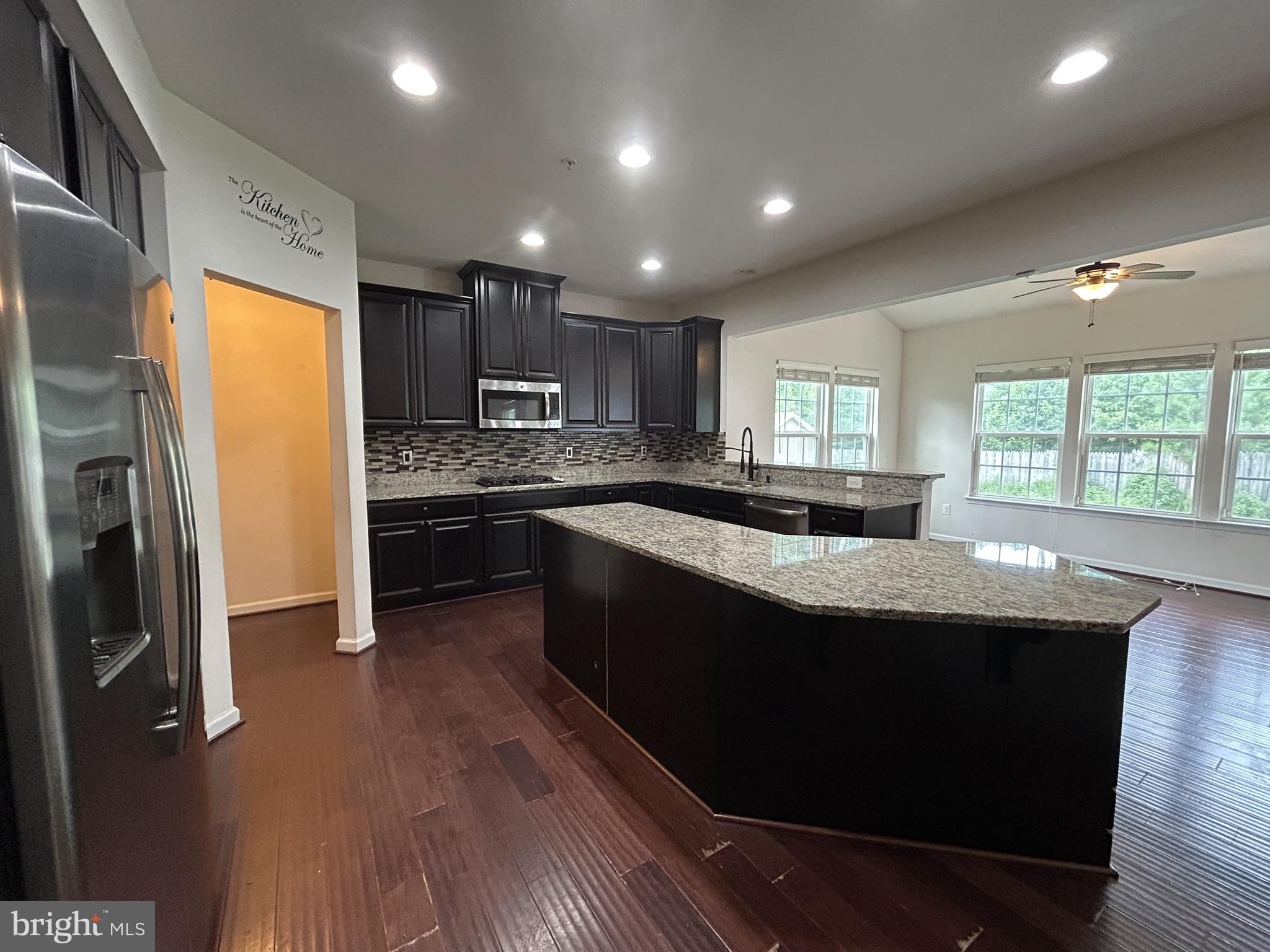 9262 ROCK LYNN CIRCLE